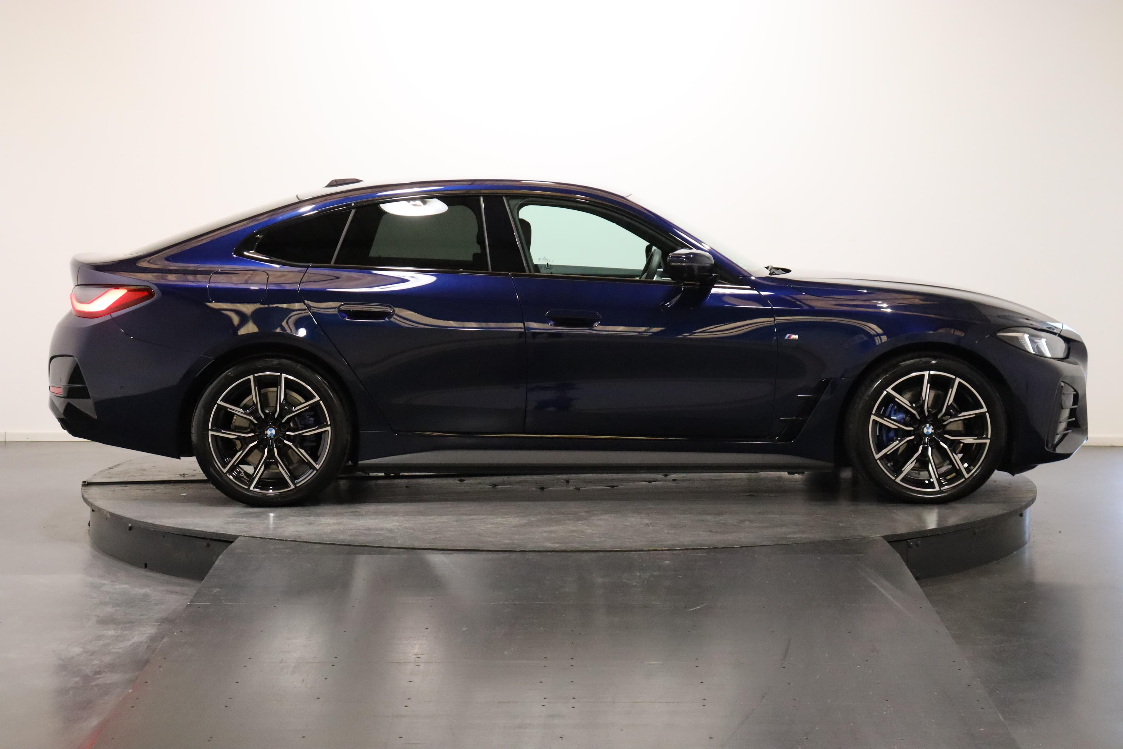 BMW i4 xDrive40 - Vorschau 5