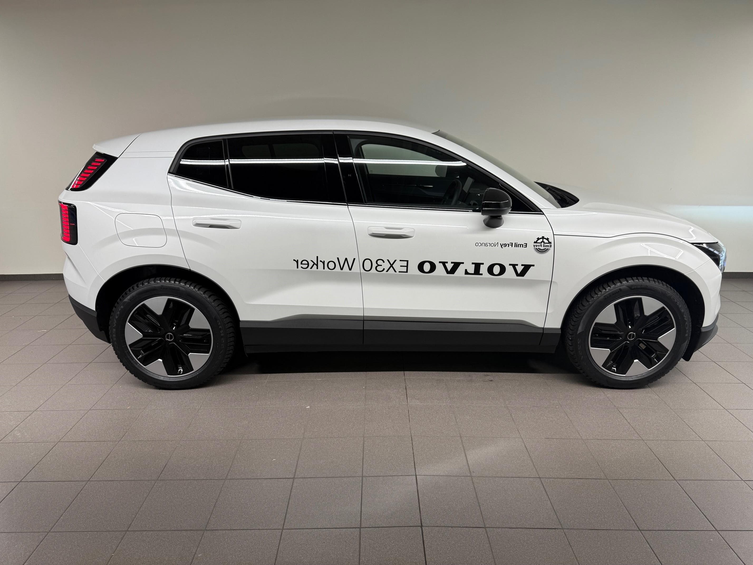 Volvo EX30 E60 Core - Vorschau 4