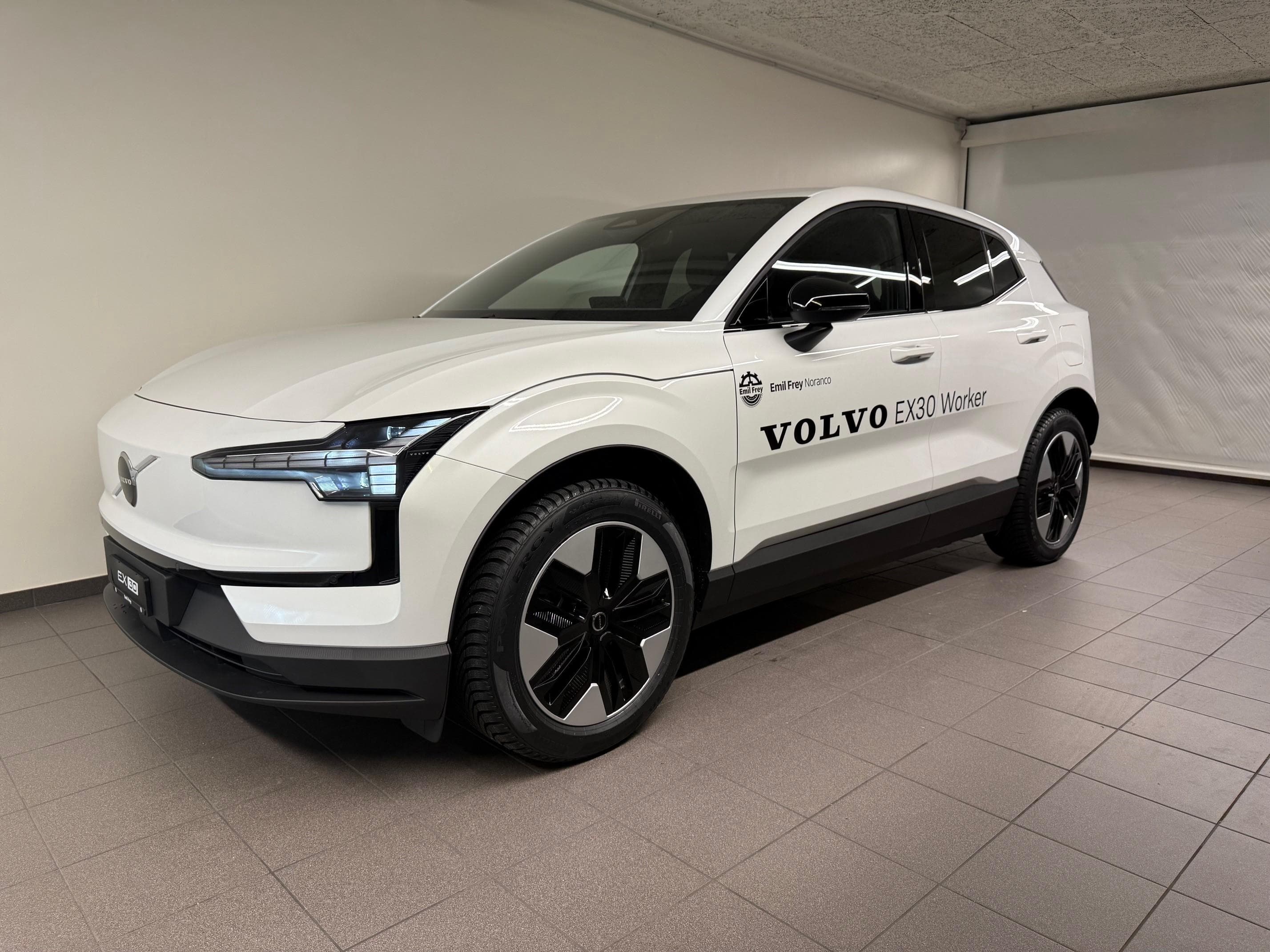 Volvo EX30 E60 Core - Vorschau 2