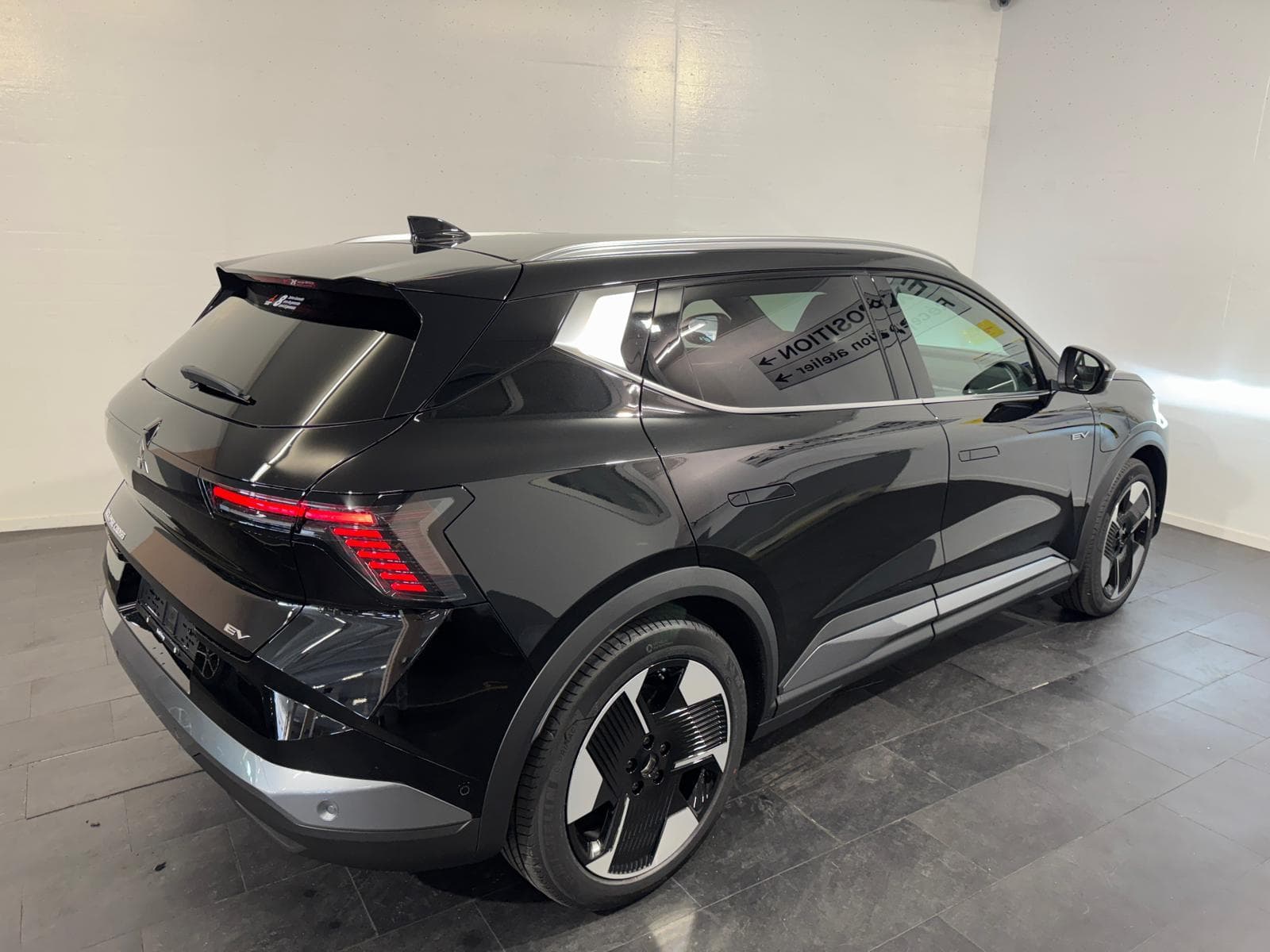 Mitsubishi Eclipse Cross Intense - Vorschau 2