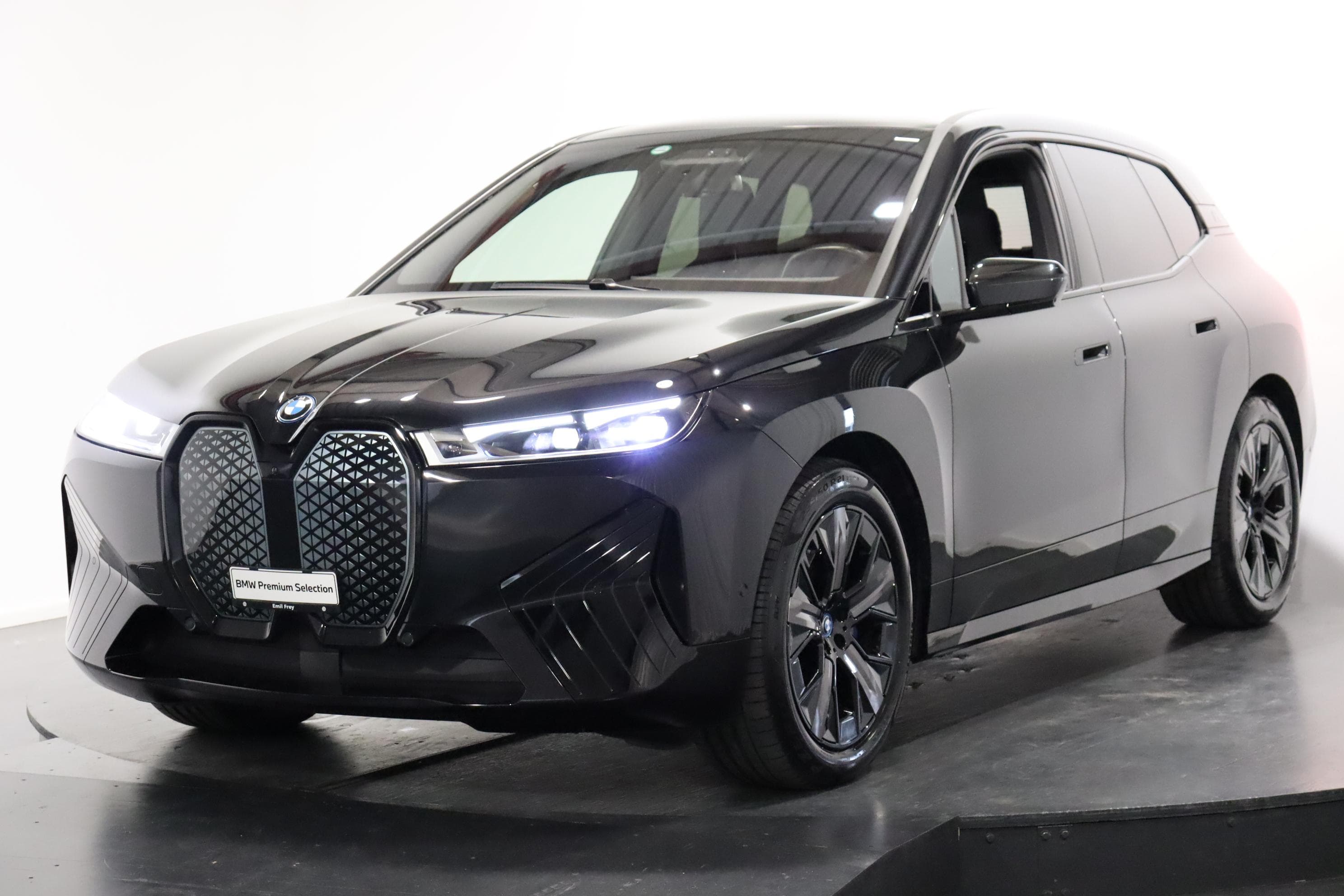 BMW iX xDrive50