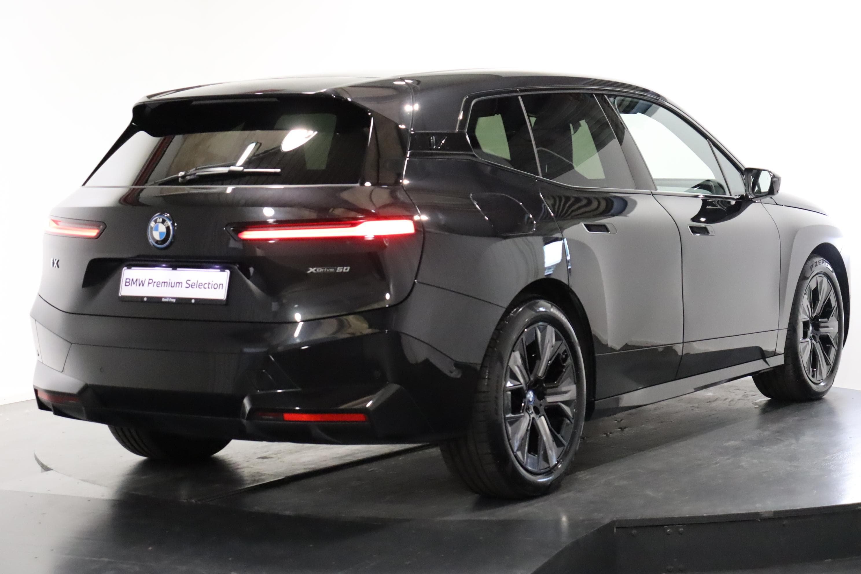 BMW iX xDrive50 - Vorschau 4