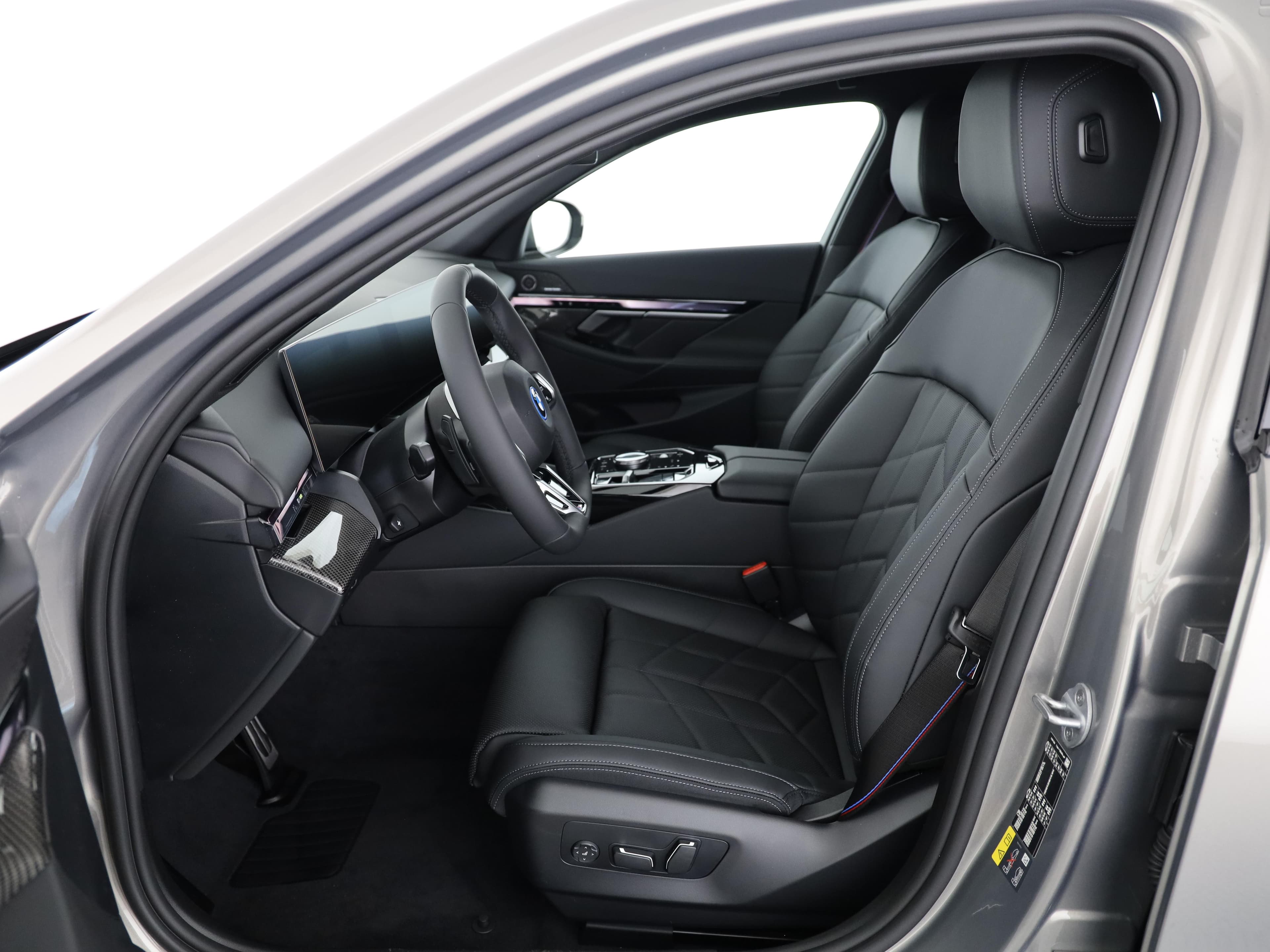 BMW i5 xDrive40 Touring - Vorschau 4