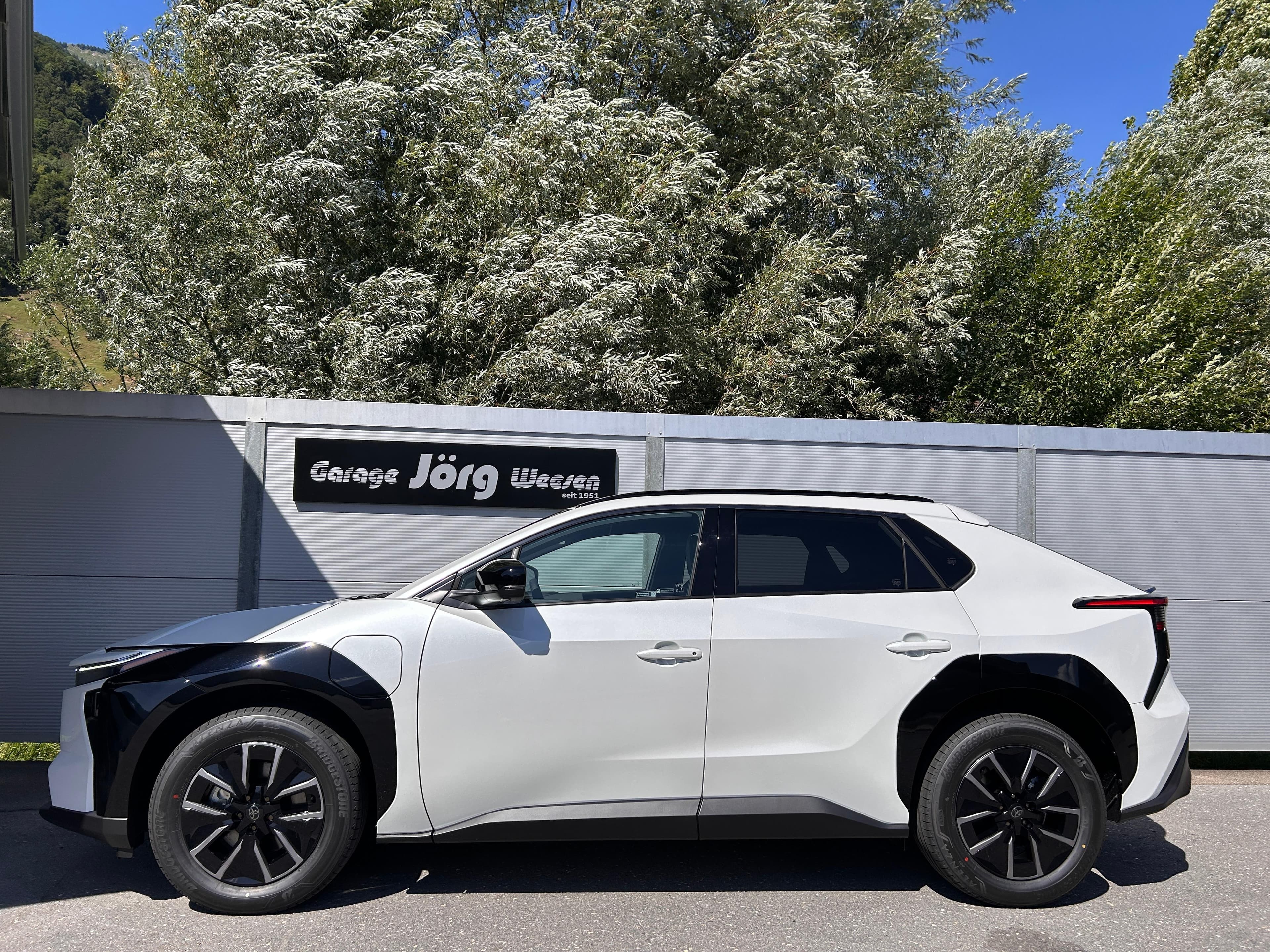 Toyota bZ4X Style AWD - Vorschau 3