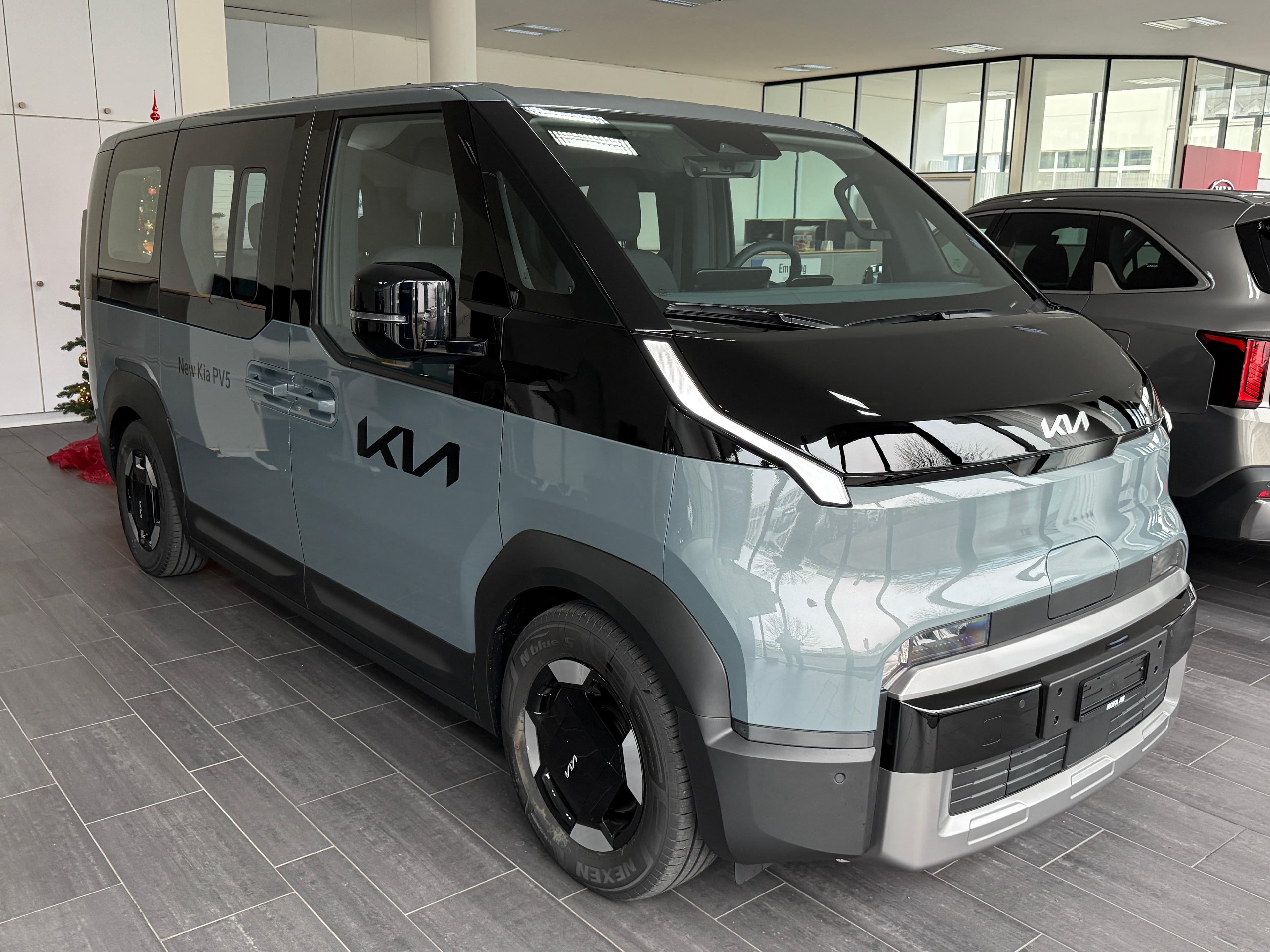 Kia PV5 Passenger 71.2 kWh Plus - Vorschau 3