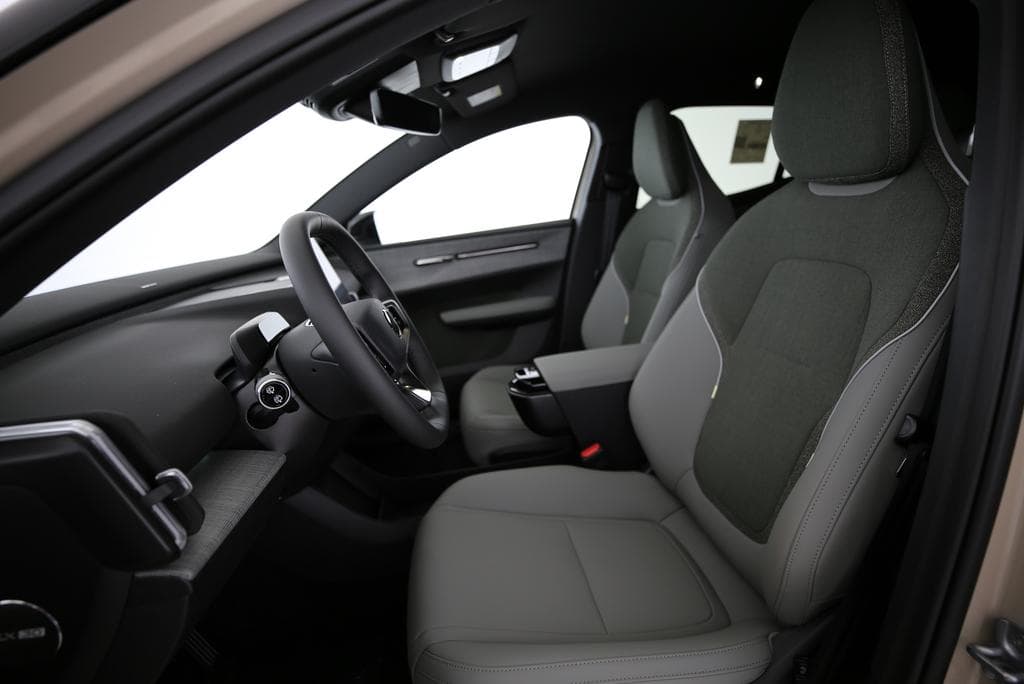 Volvo EX30 P5 Longe Range Plus - Vorschau 5