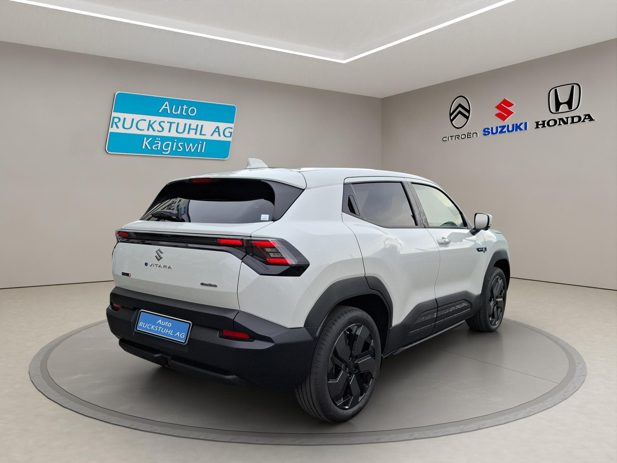 Suzuki e Vitara Sakura Top 4x4 - Vorschau 4