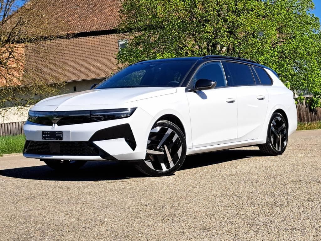 Opel Astra-e Sports Tourer Ultimate 156cv - Bild 1