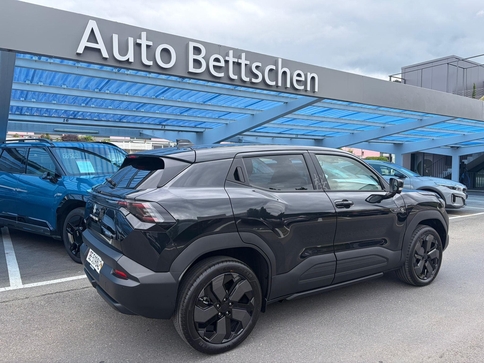Suzuki e Vitara Sakura Top 4x4 - Vorschau 4