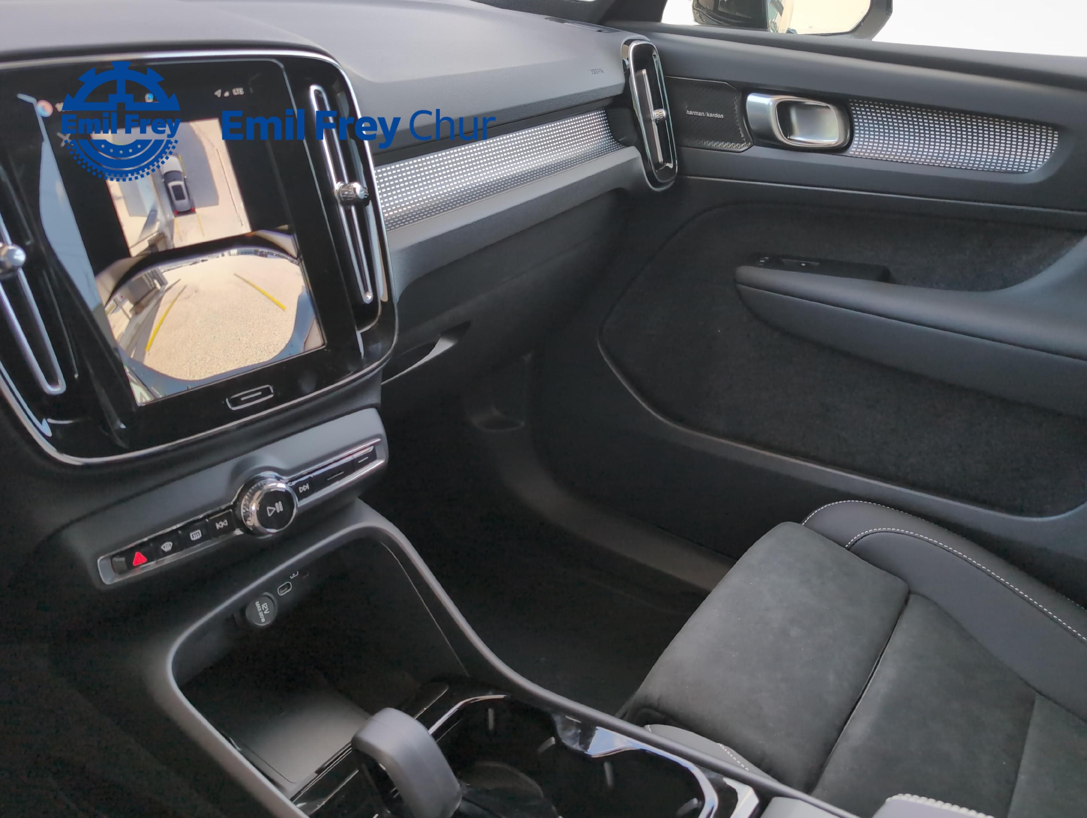 Volvo EX40 Twin Ultra AWD - Vorschau 4