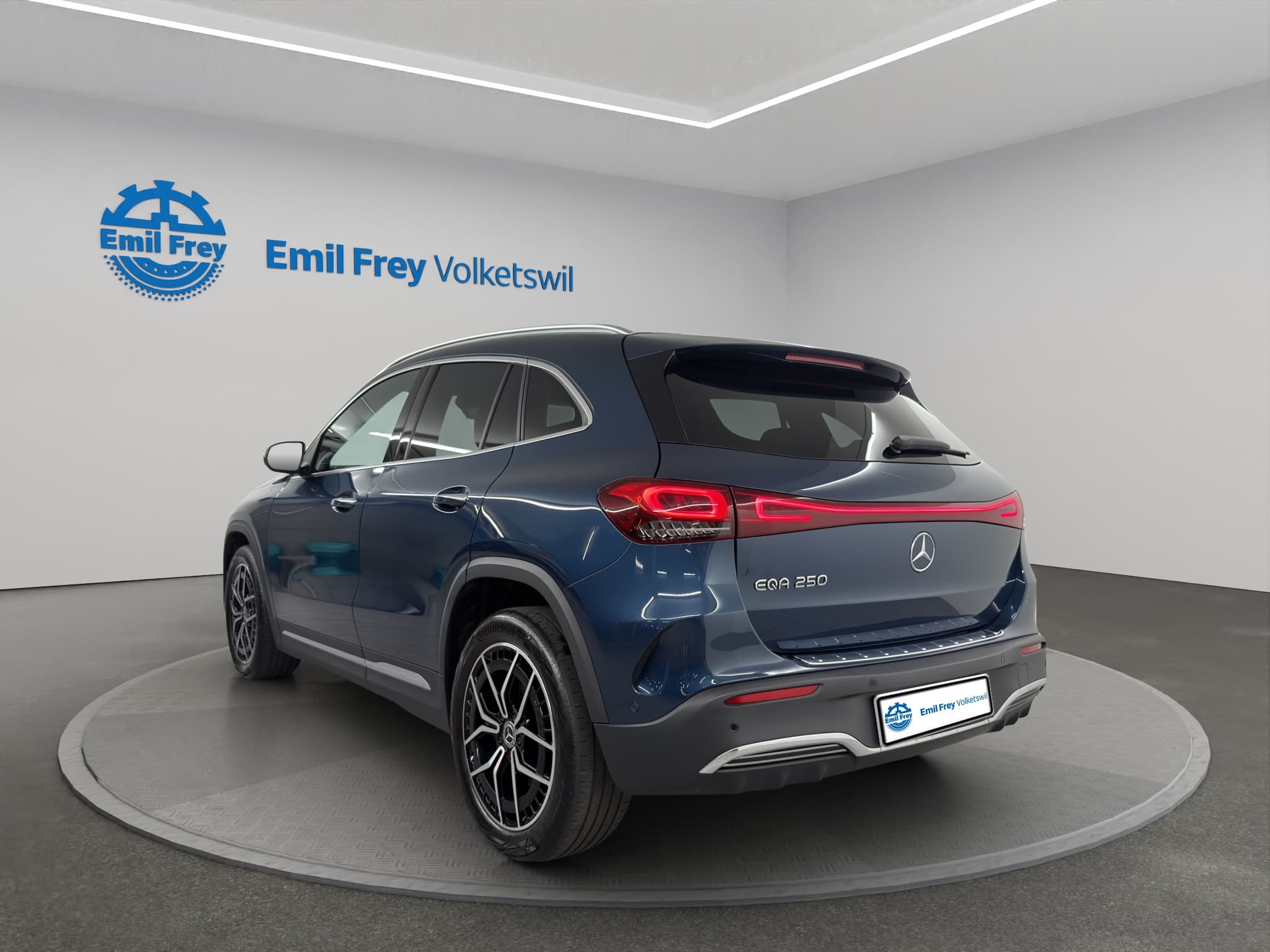 Mercedes-Benz EQA 250 AMG Line - Vorschau 3