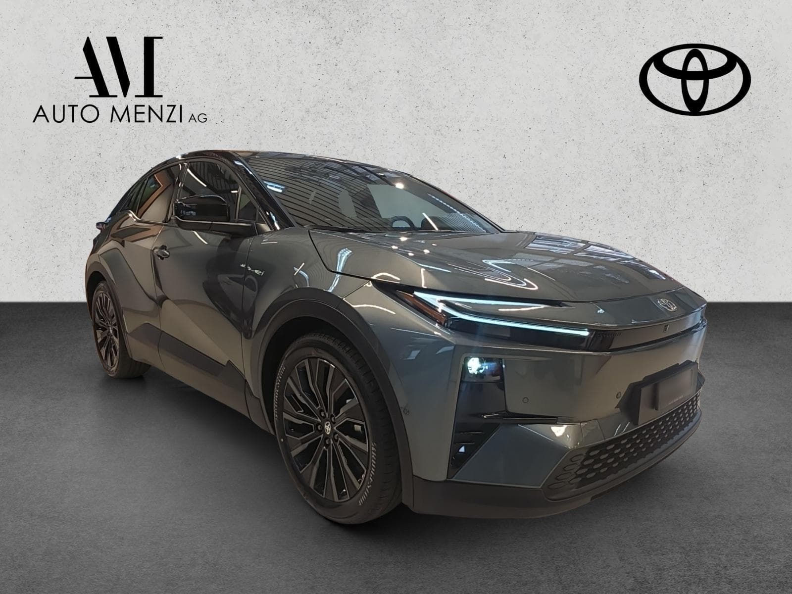 Toyota C-HR+ Premium AWD - Bild 1