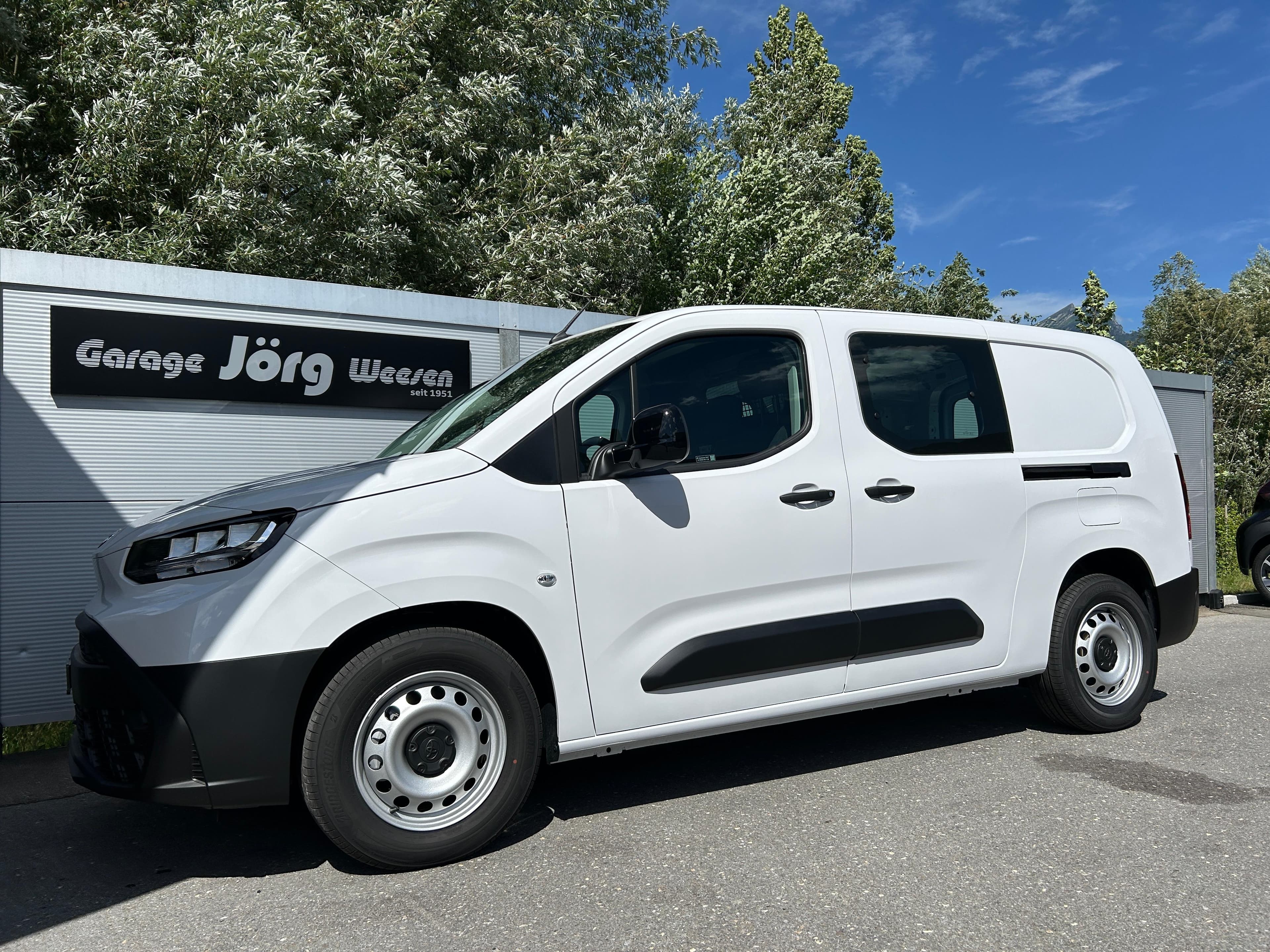 Toyota PROACE CITY Van L2 52KWh Active
