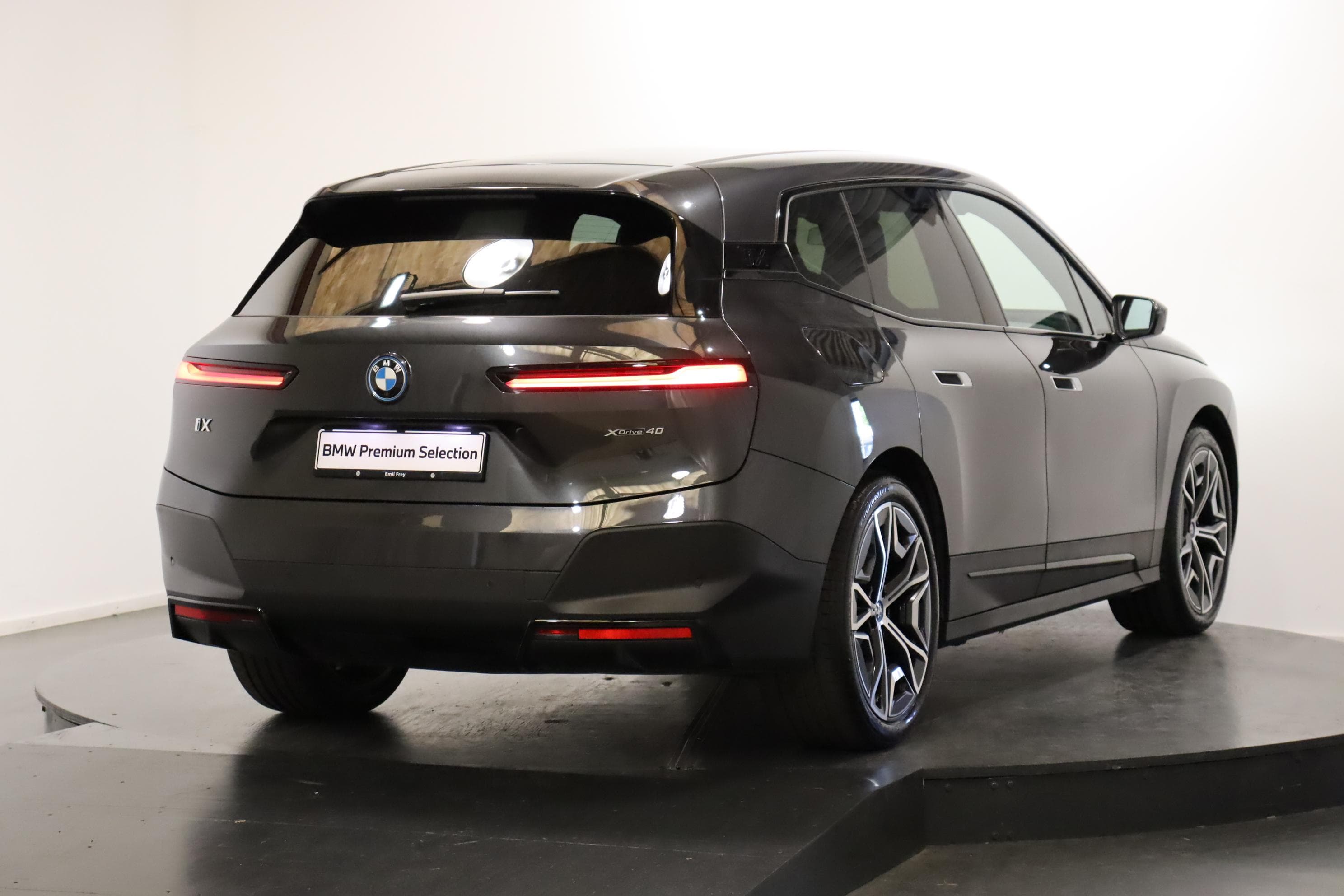 BMW iX xDrive40 - Vorschau 3