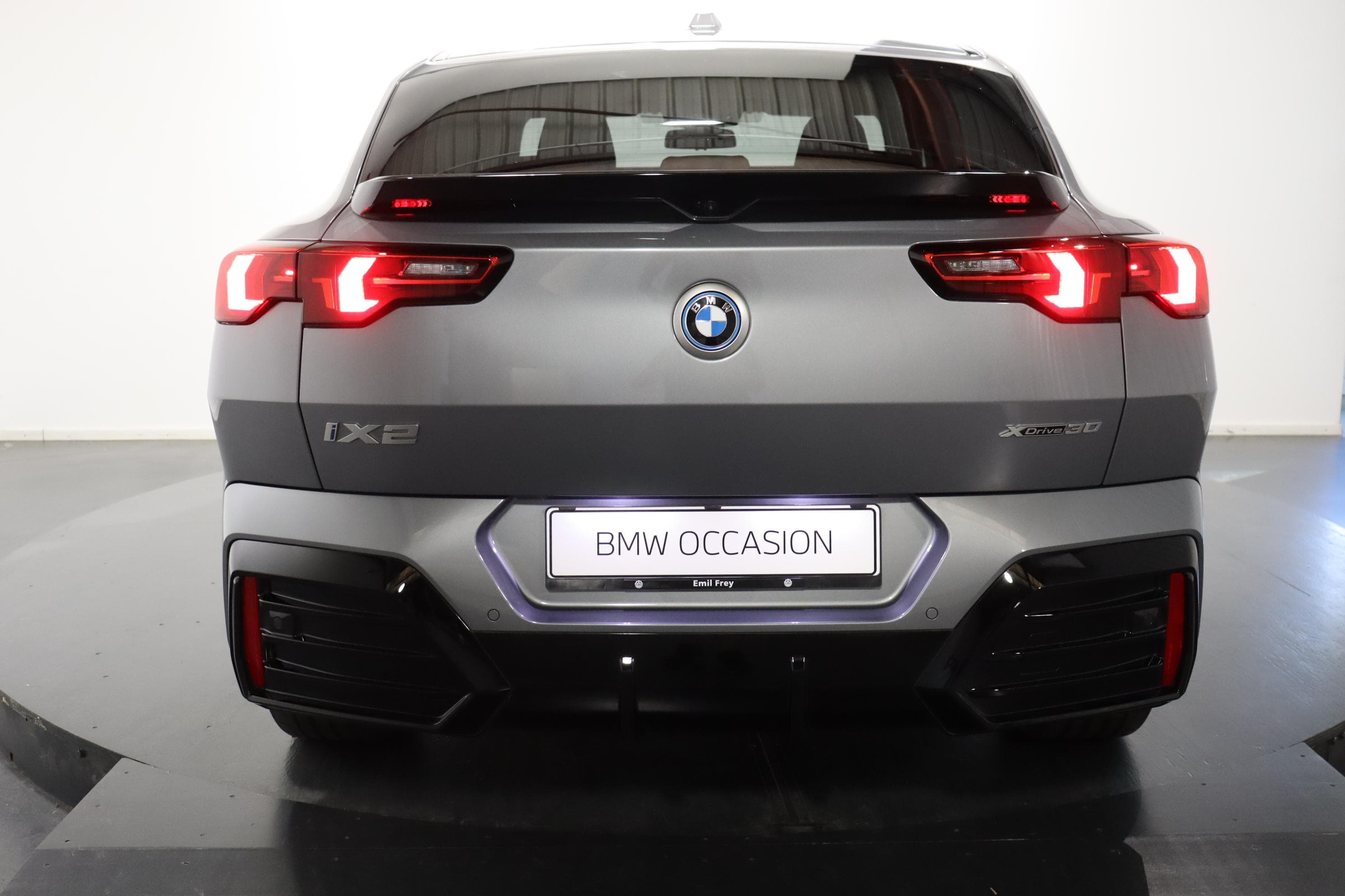 BMW iX2 30 xDrive - Vorschau 5