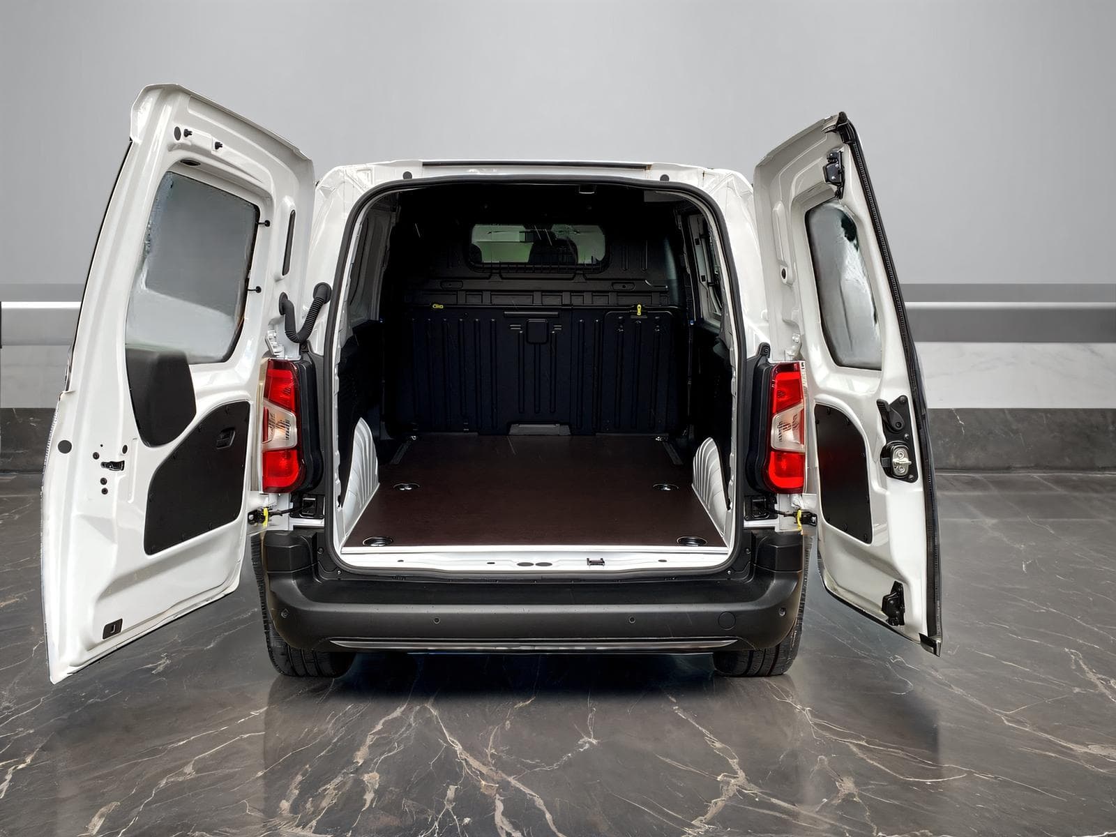 Opel Combo-e Cargo 2.4 t Electric - Vorschau 5