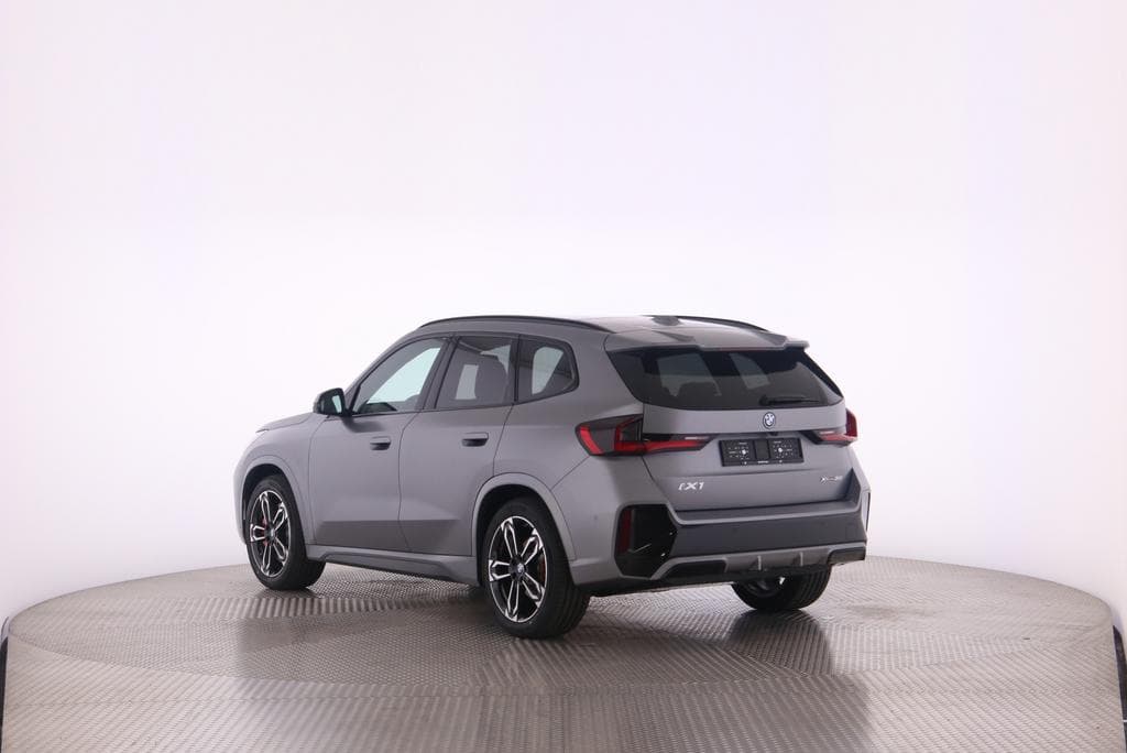 BMW iX1 30 xDrive - Vorschau 4