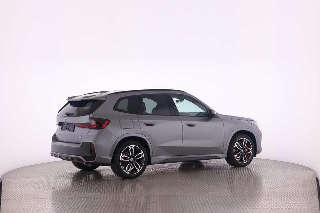 BMW iX1 30 xDrive - Vorschau 5