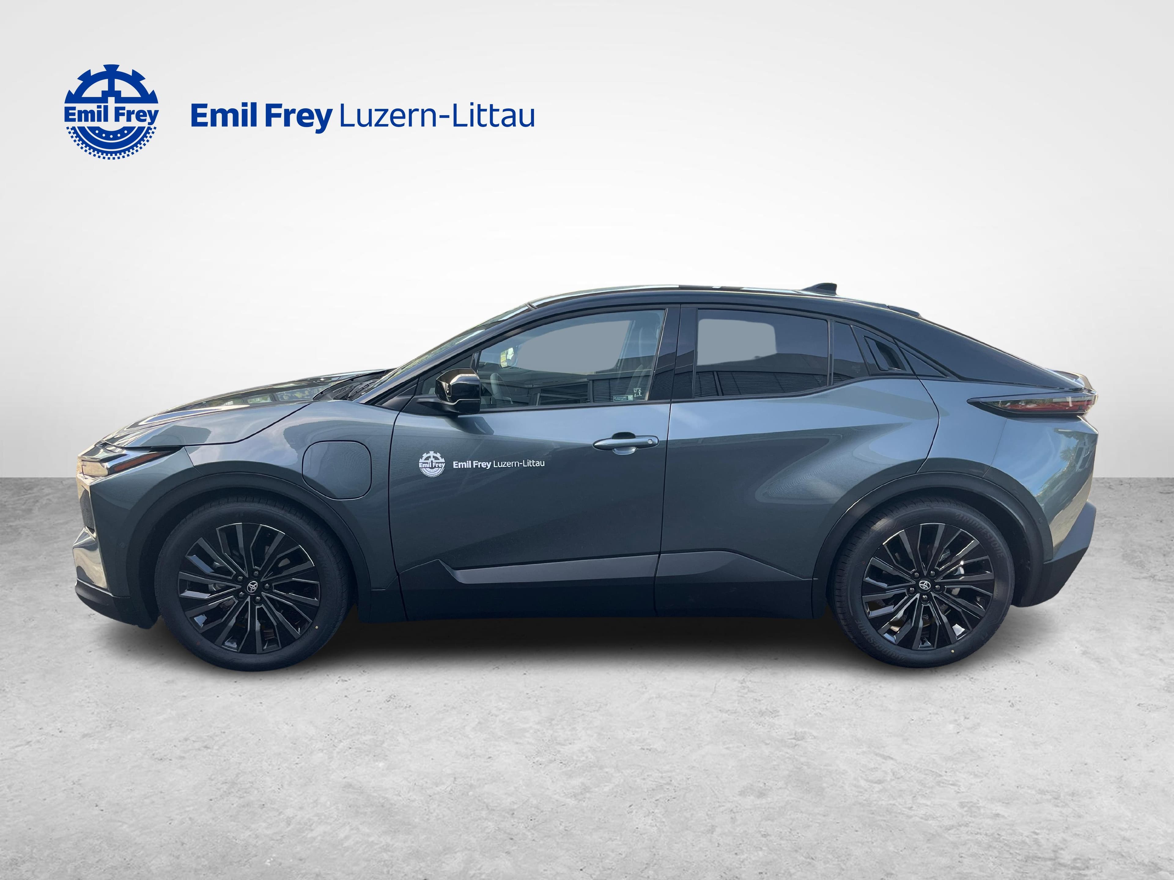 Toyota C-HR+ Premium AWD - Vorschau 2
