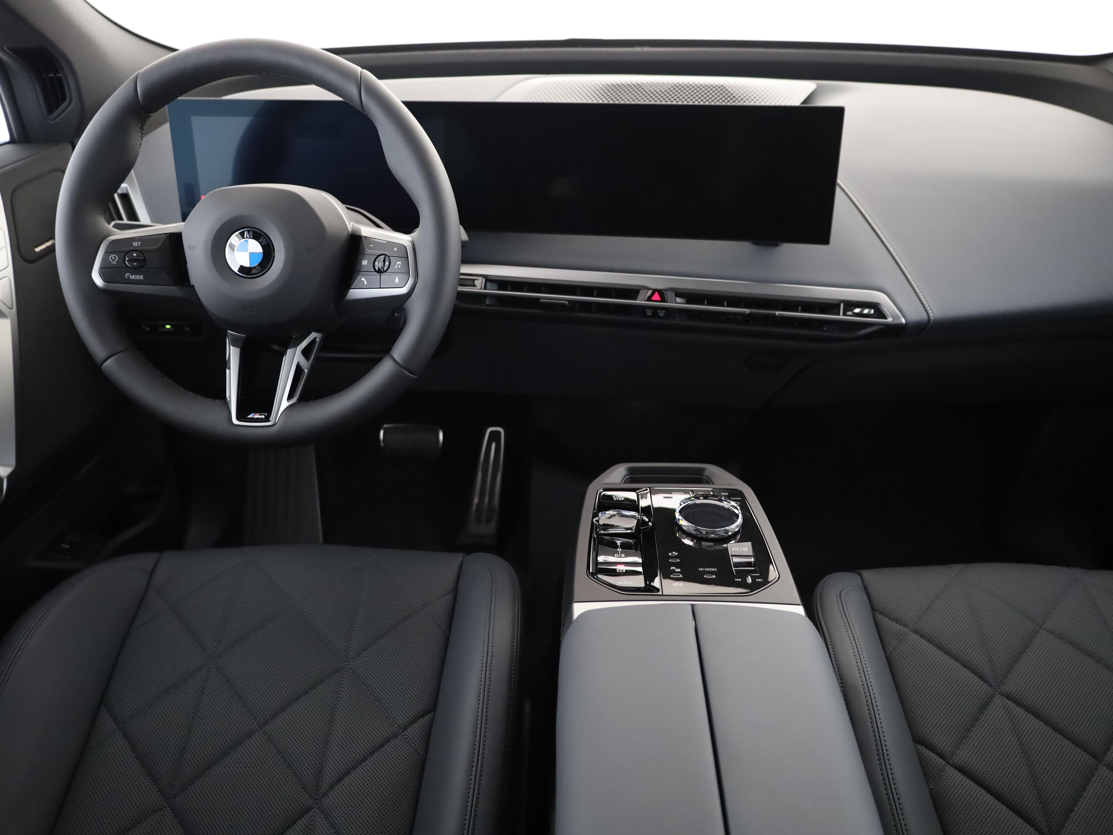 BMW iX xDrive60 - Vorschau 5