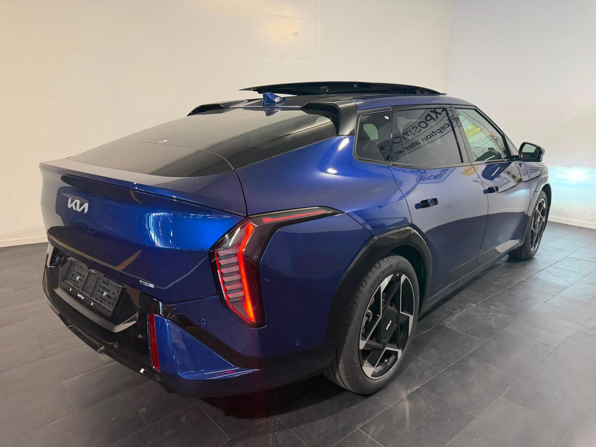 Kia EV4 Fastback 81 kWh GT-Line - Vorschau 2