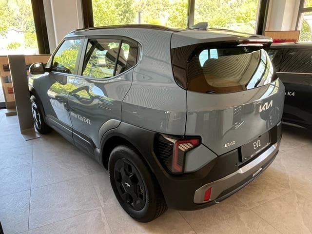 Kia EV2 42.2 kWh Air 4P - Vorschau 4
