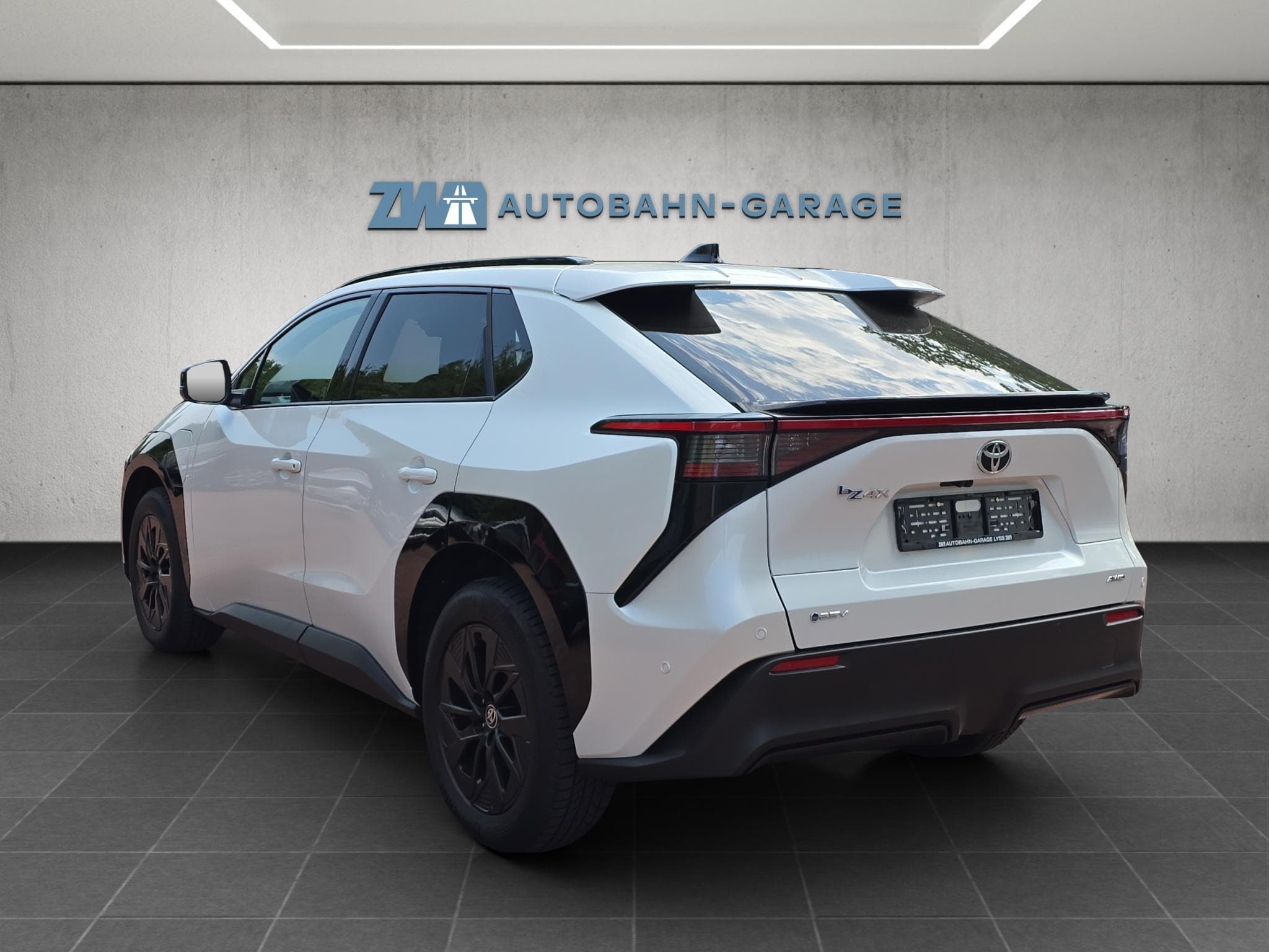 Toyota bZ4X Premium AWD - Vorschau 3