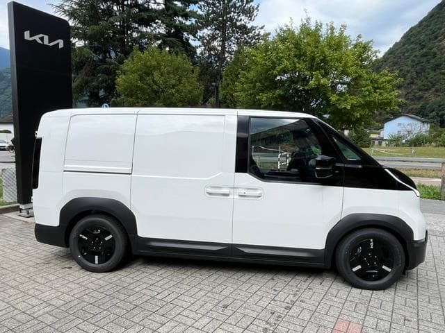 Kia PV5 Cargo 51.5 kWh Plus - Vorschau 5