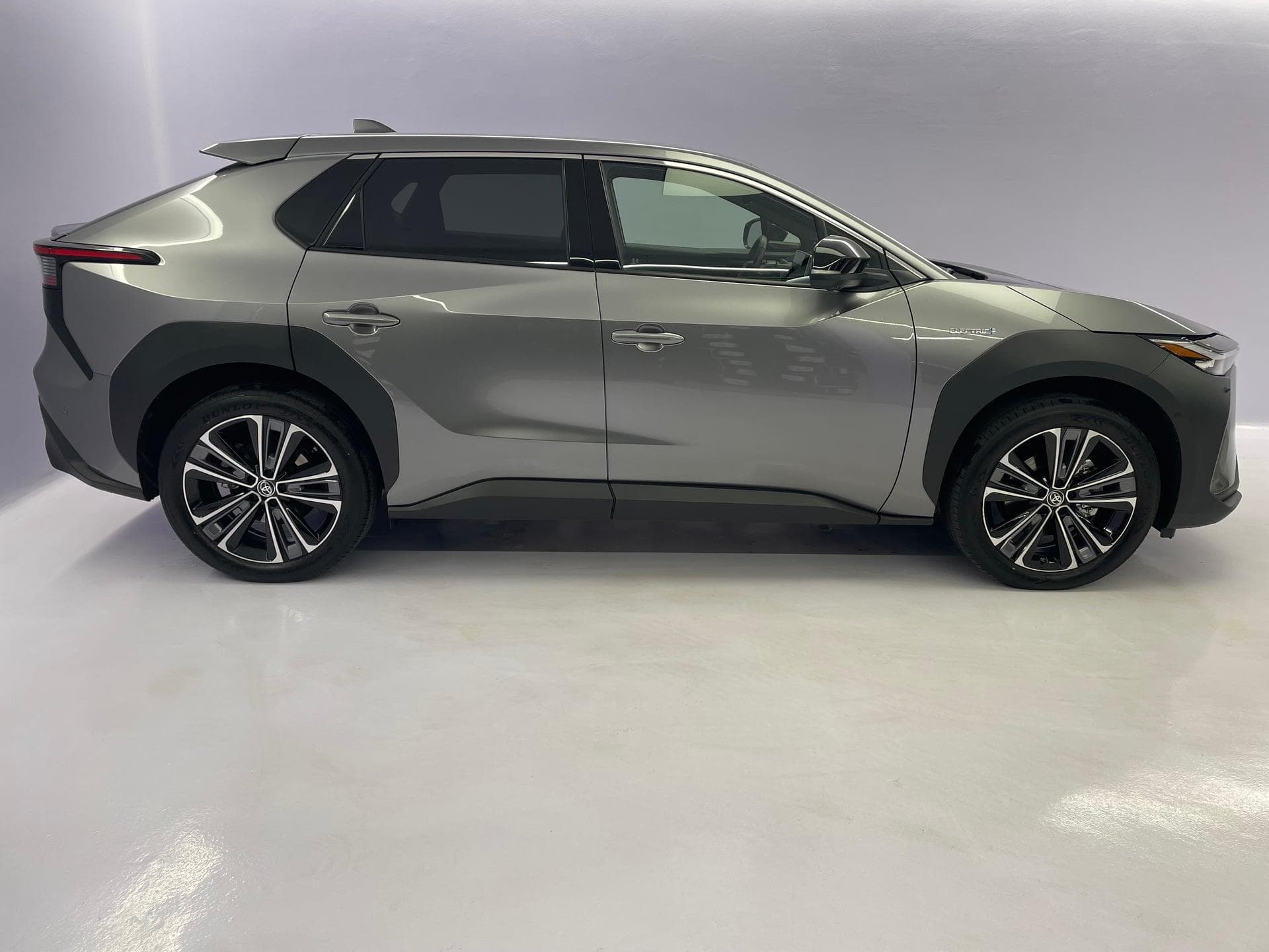 Toyota bZ4X Premium AWD - Vorschau 3