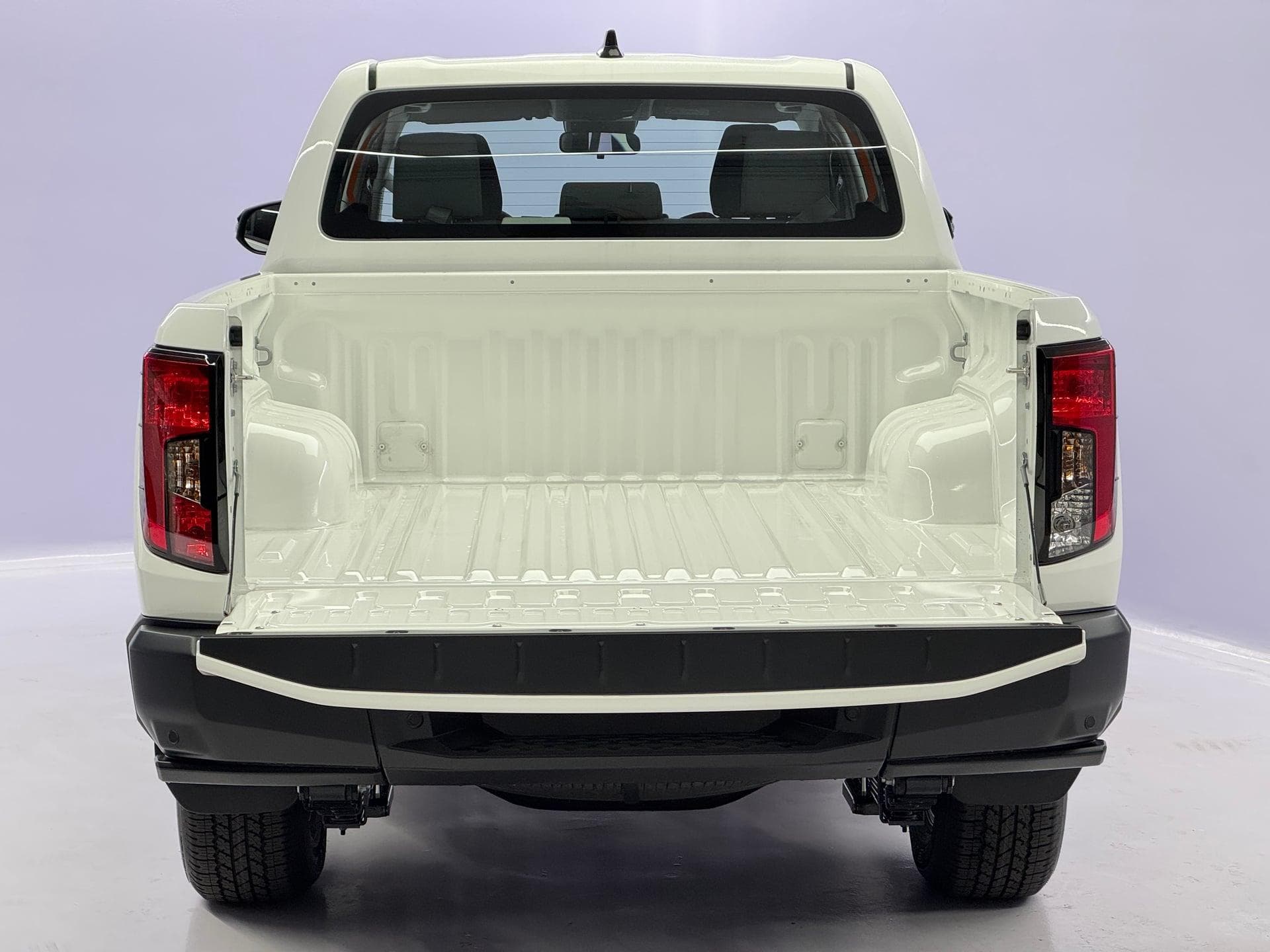 Toyota Hilux Double Cab.-Pick-up 59KWh Comfort AWD - Vorschau 5