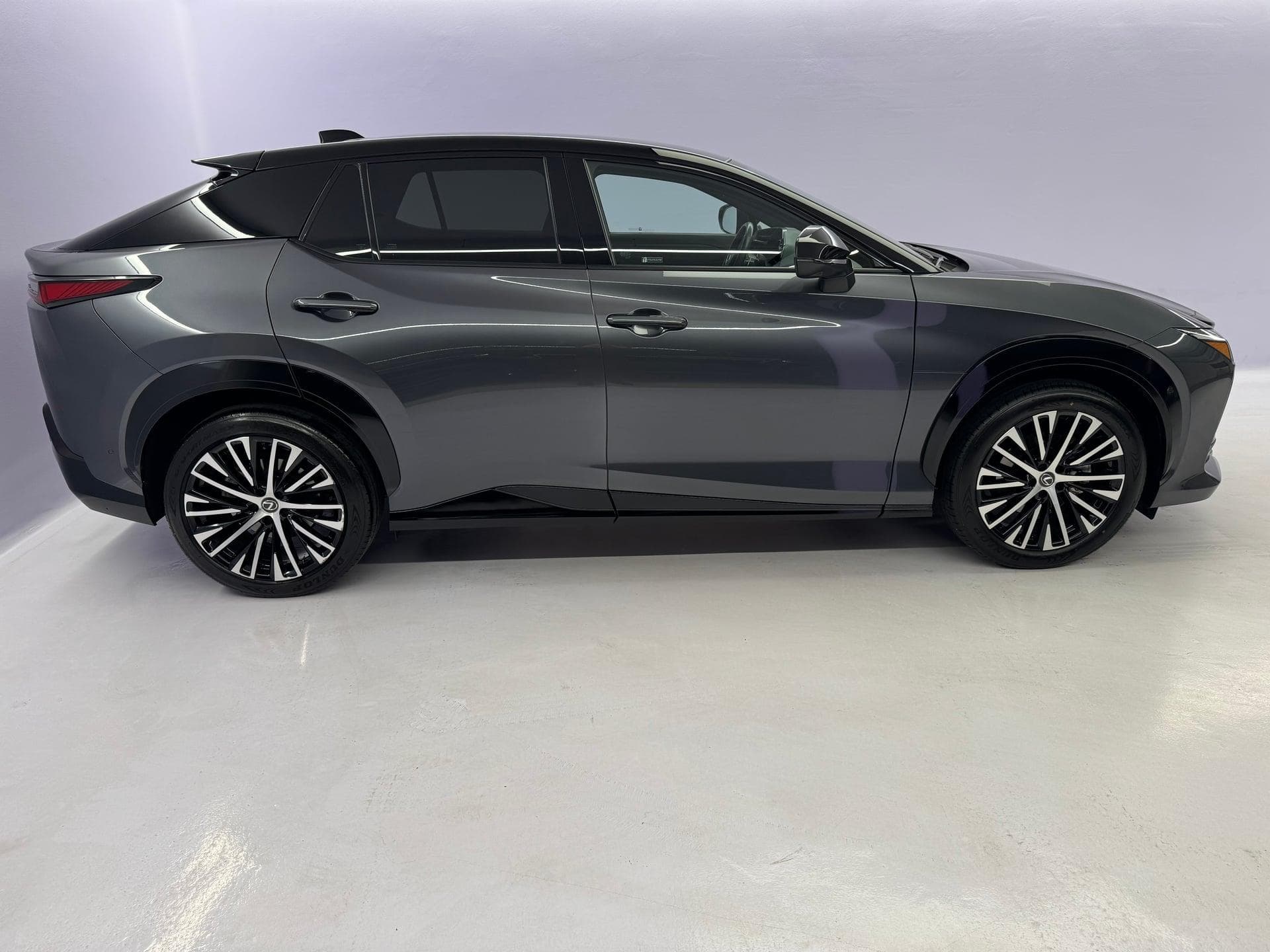 Lexus RZ 450e Excellence AWD - Vorschau 3