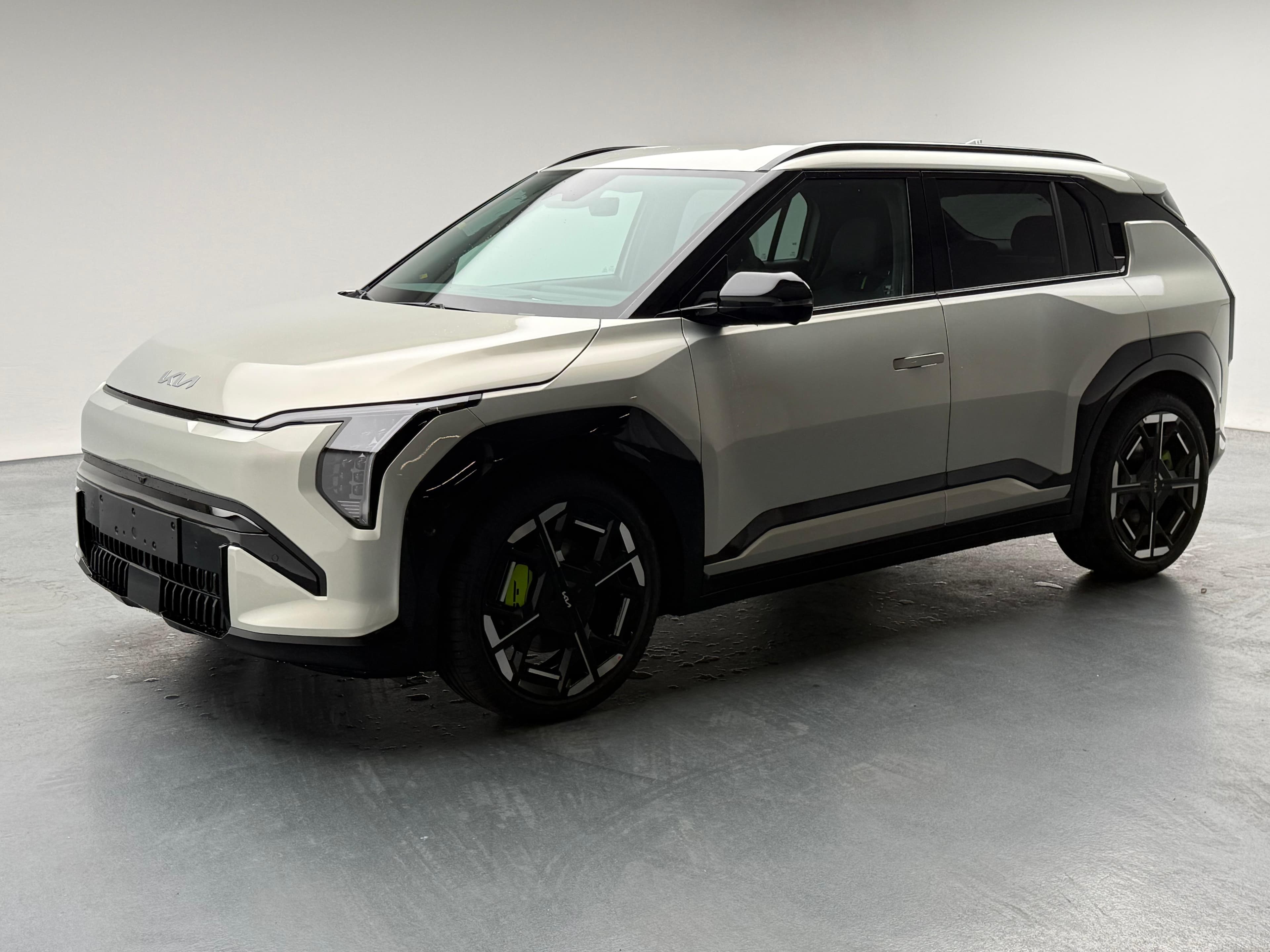 Kia EV3 81 kWh GT 4x4 - Vorschau 2