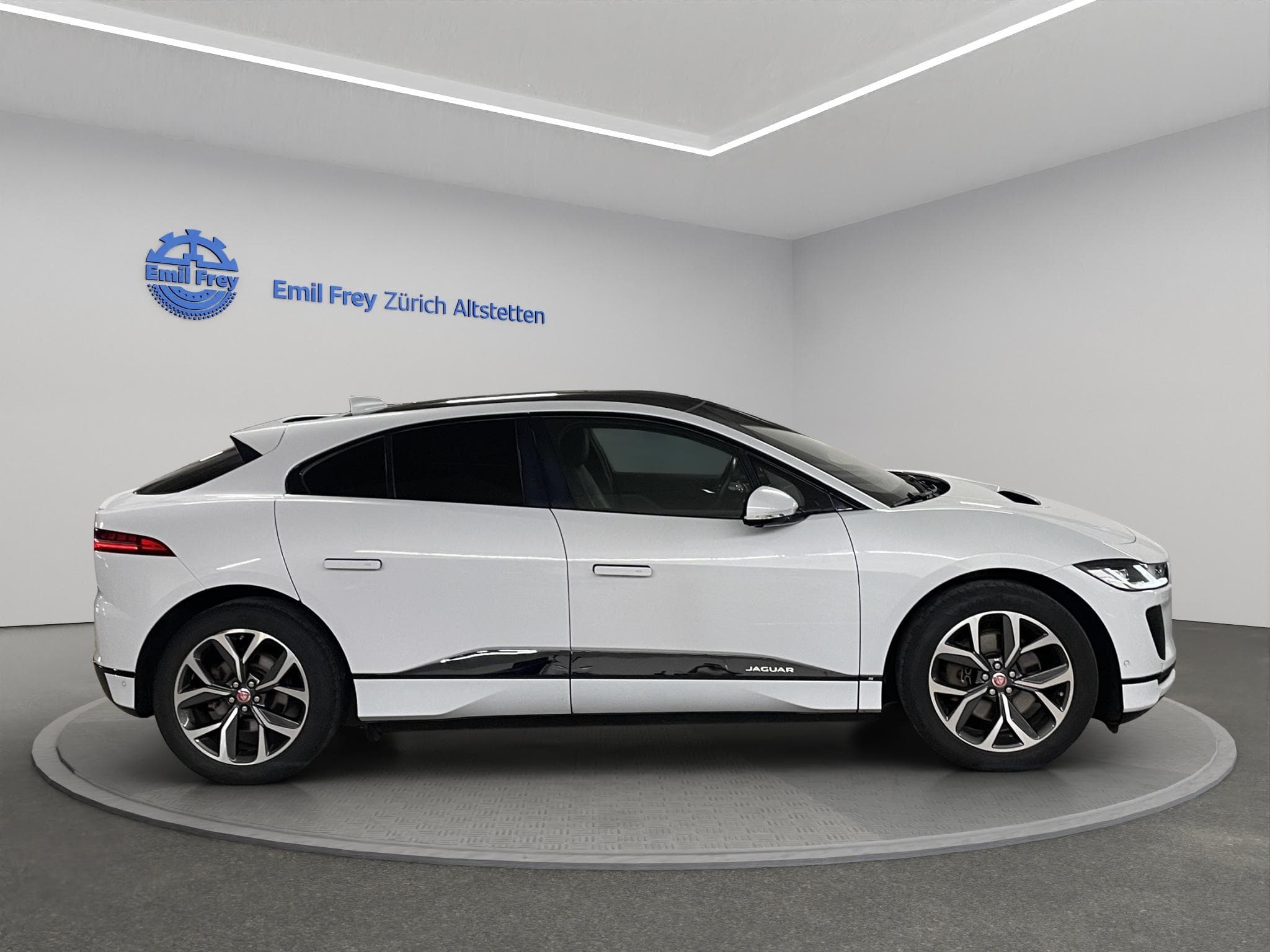 Jaguar I-Pace EV400 S AWD - Vorschau 5