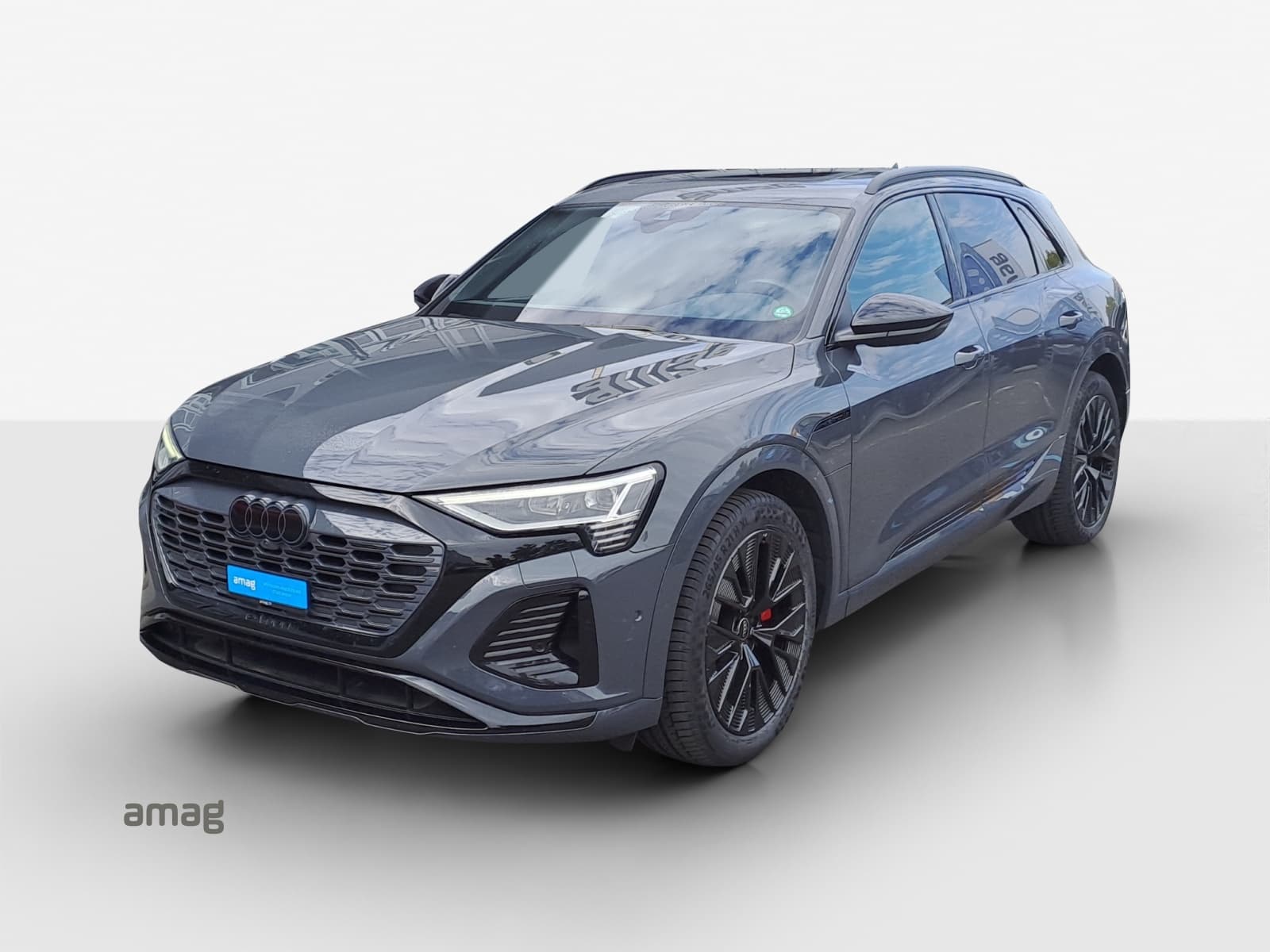 Q8 55 e-tron Black Edition