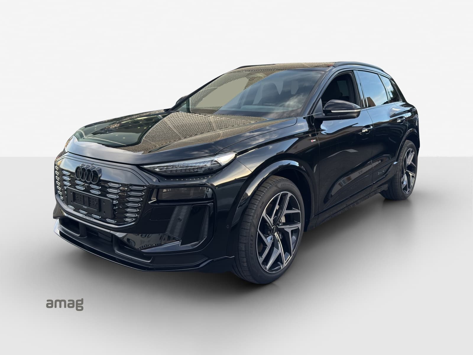 Q6 SUV e-tron quattro