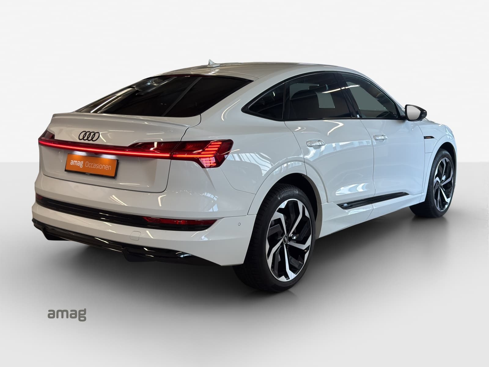 e-tron Sportback 55 S line Black Edition
