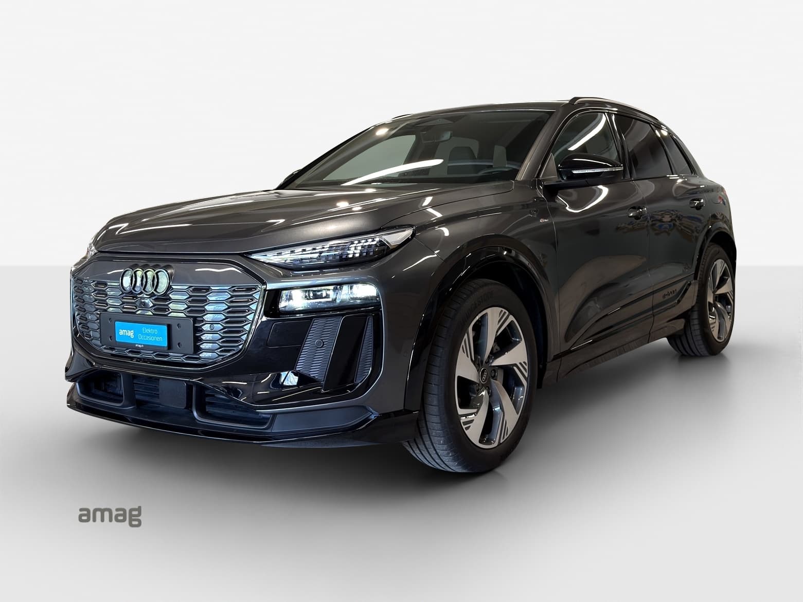 Q6 SUV e-tron quattro