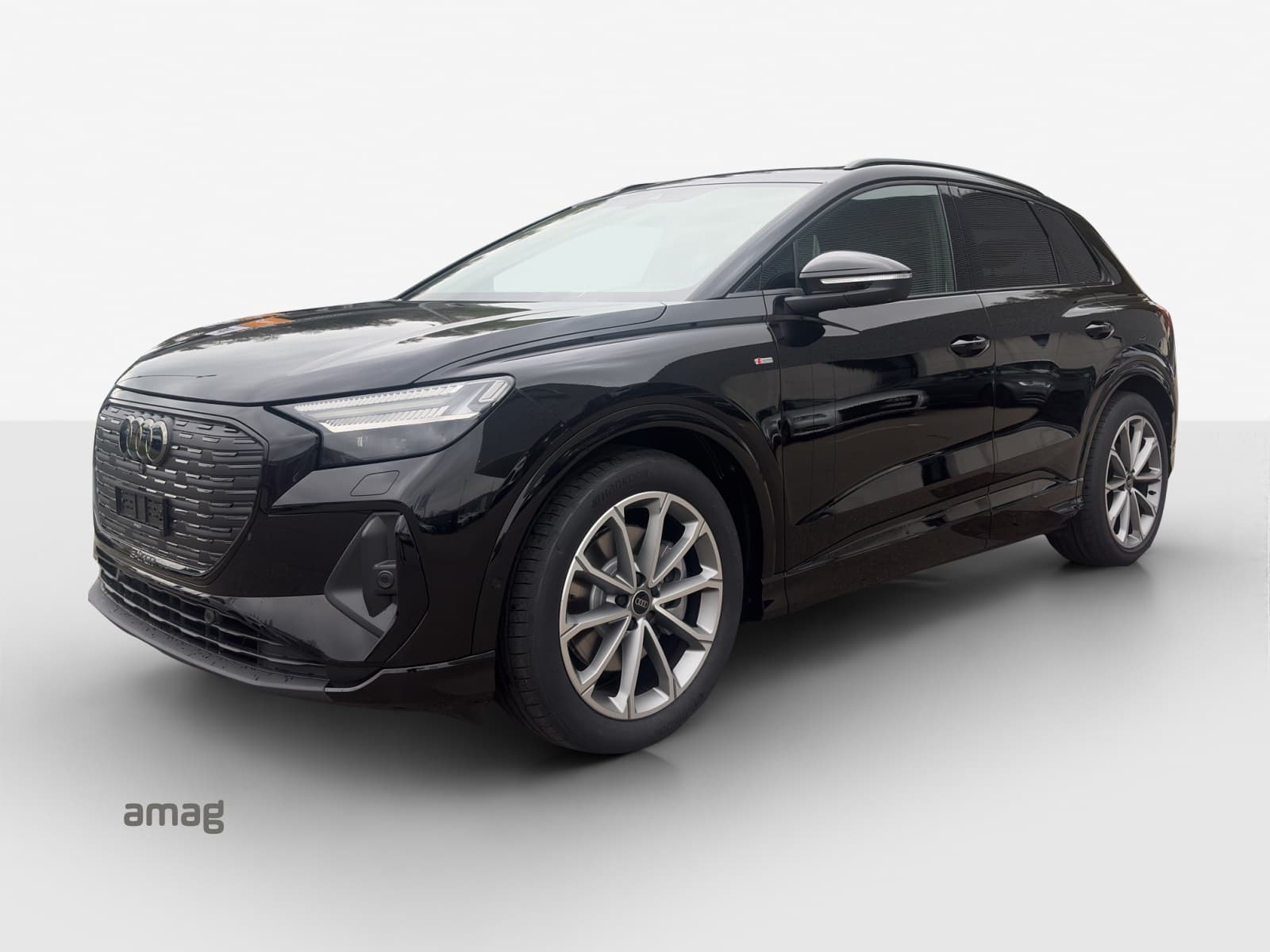 Q4 45 e-tron quattro Attraction
