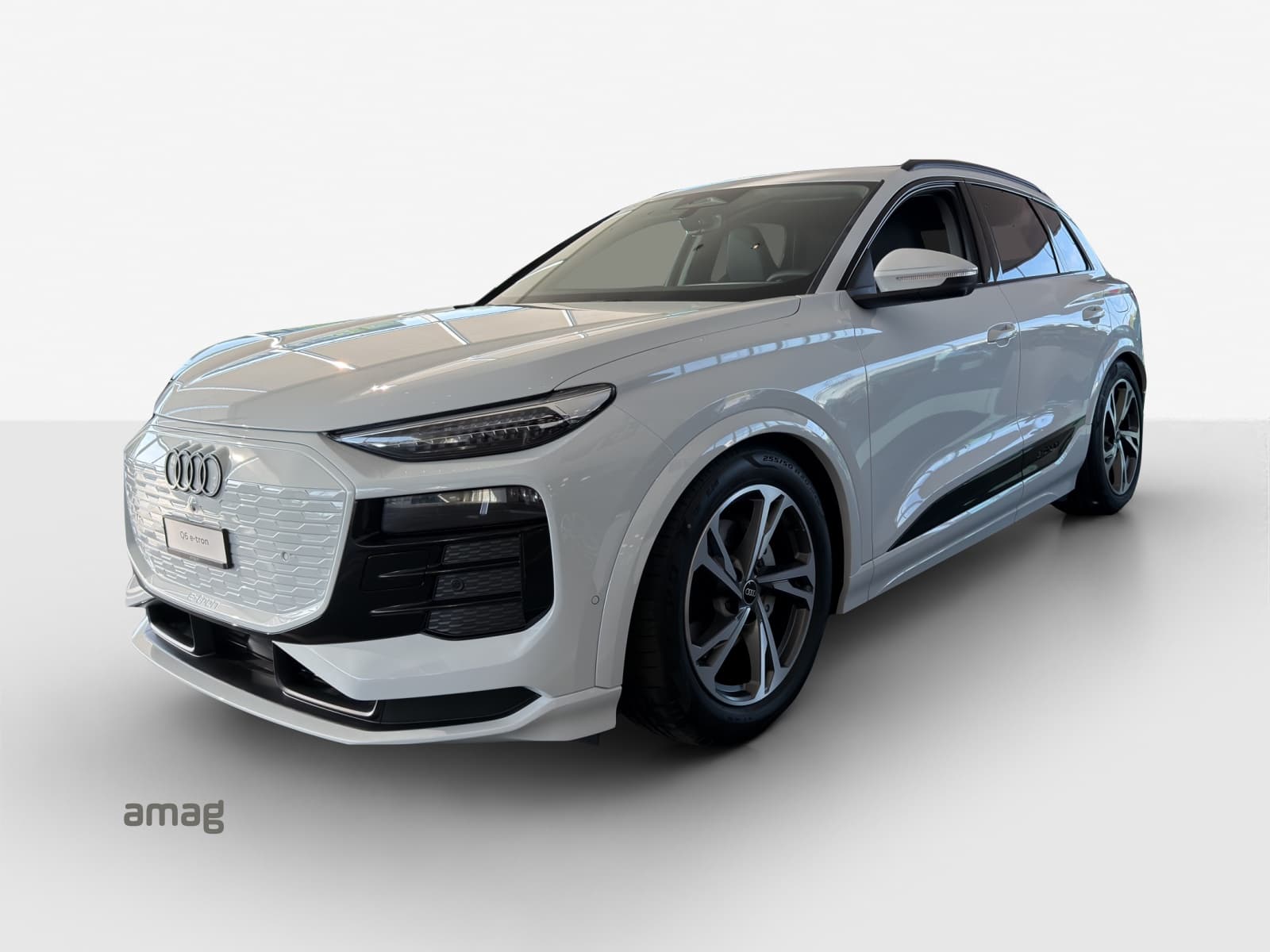 Q6 SUV e-tron quattro