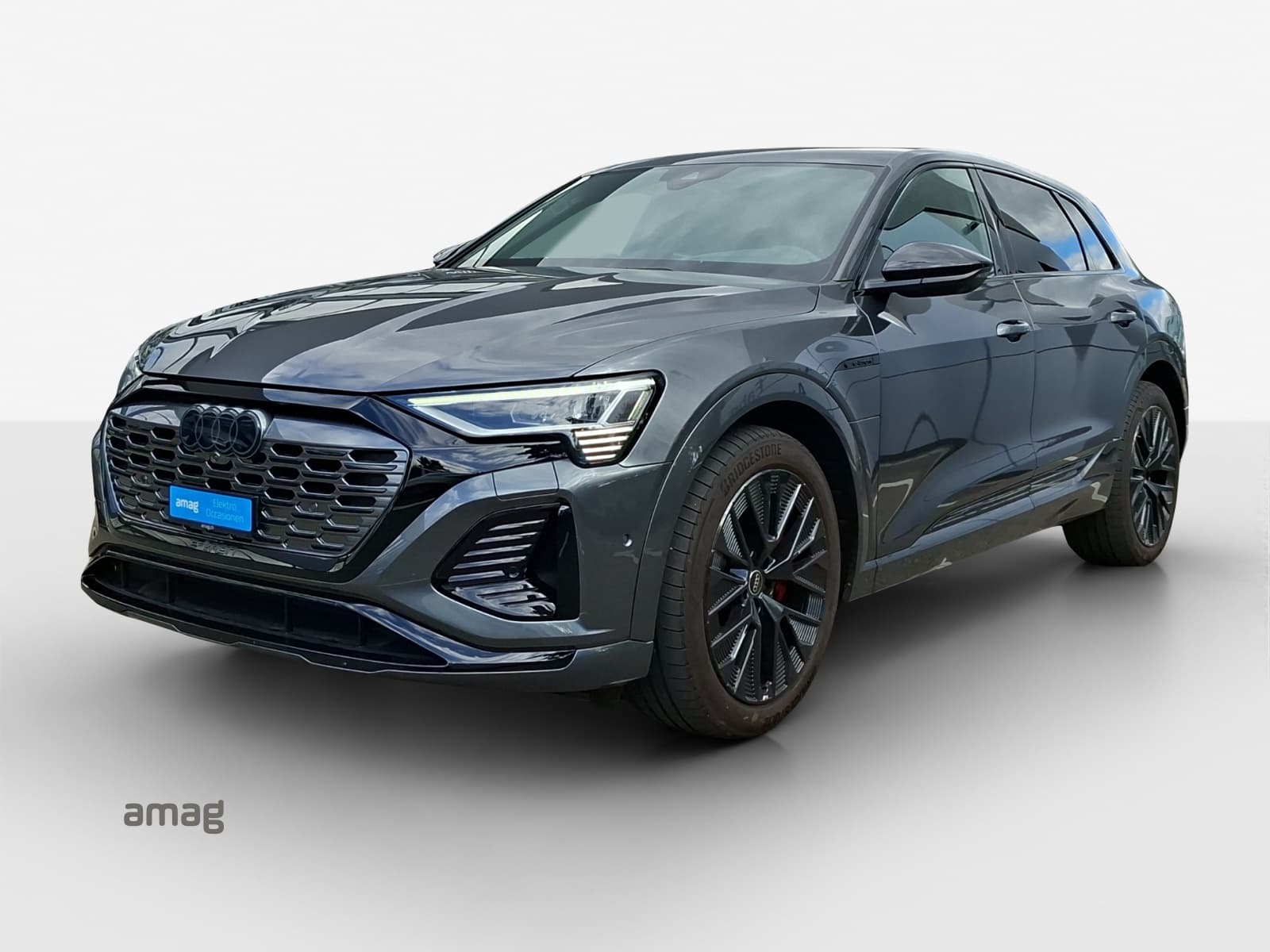 Q8 55 e-tron Black Edition