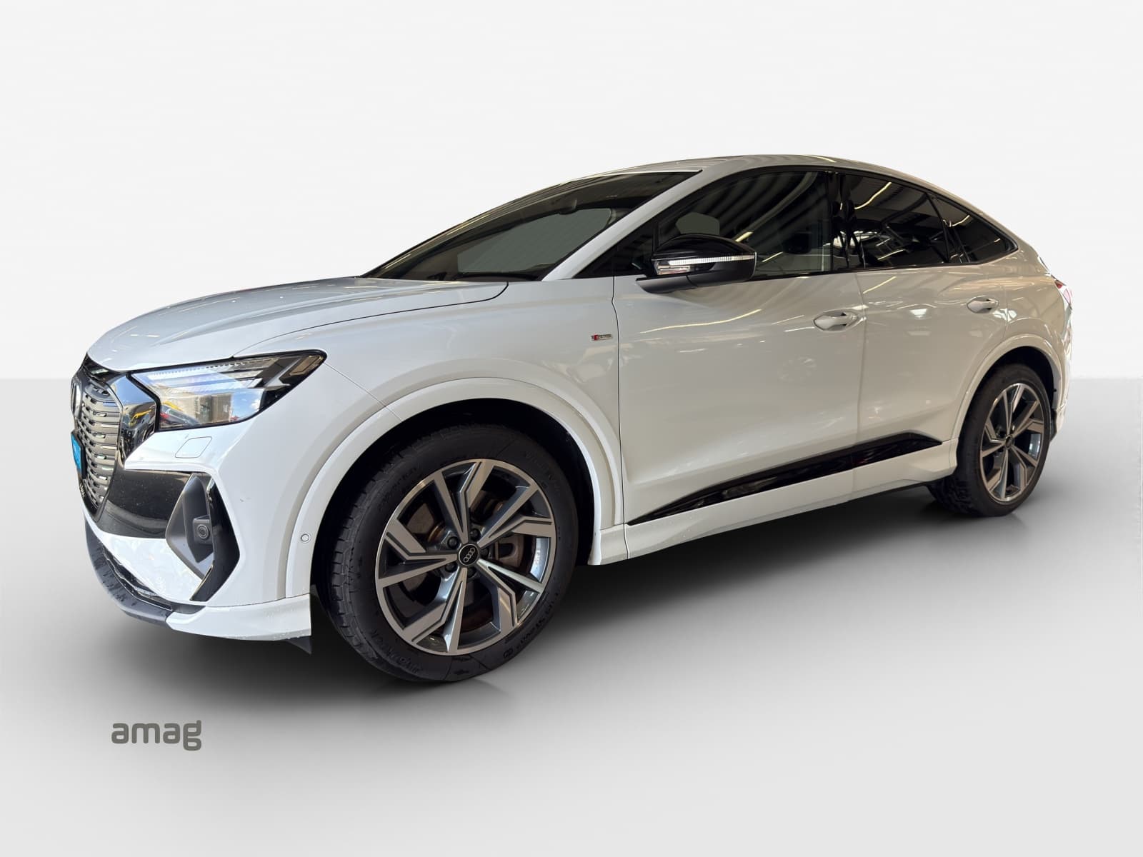 Q4 SB 50 e-tron quattro