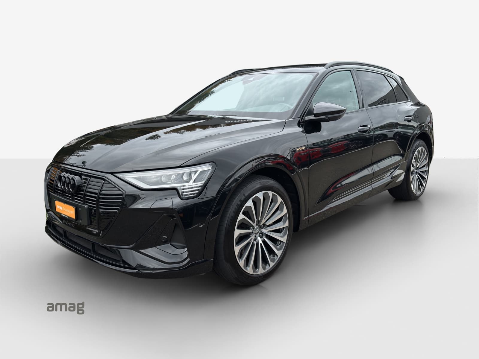e-tron 55 S line