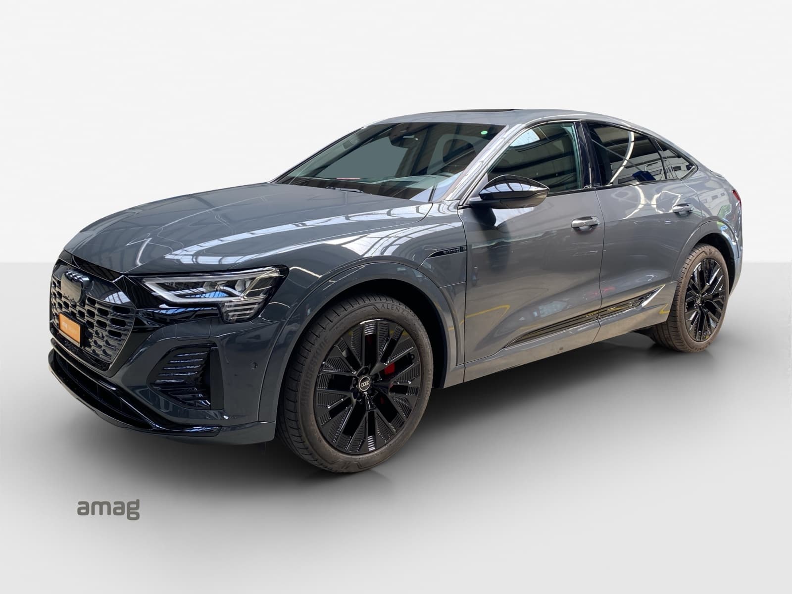 Q8 Sportback 50 e-tron Black Edition