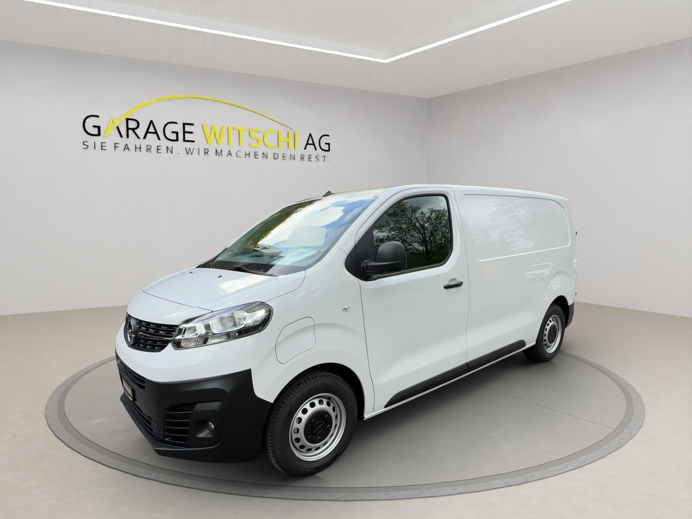 Opel Vivaro-e Cargo 2.7t M 50 kWh
