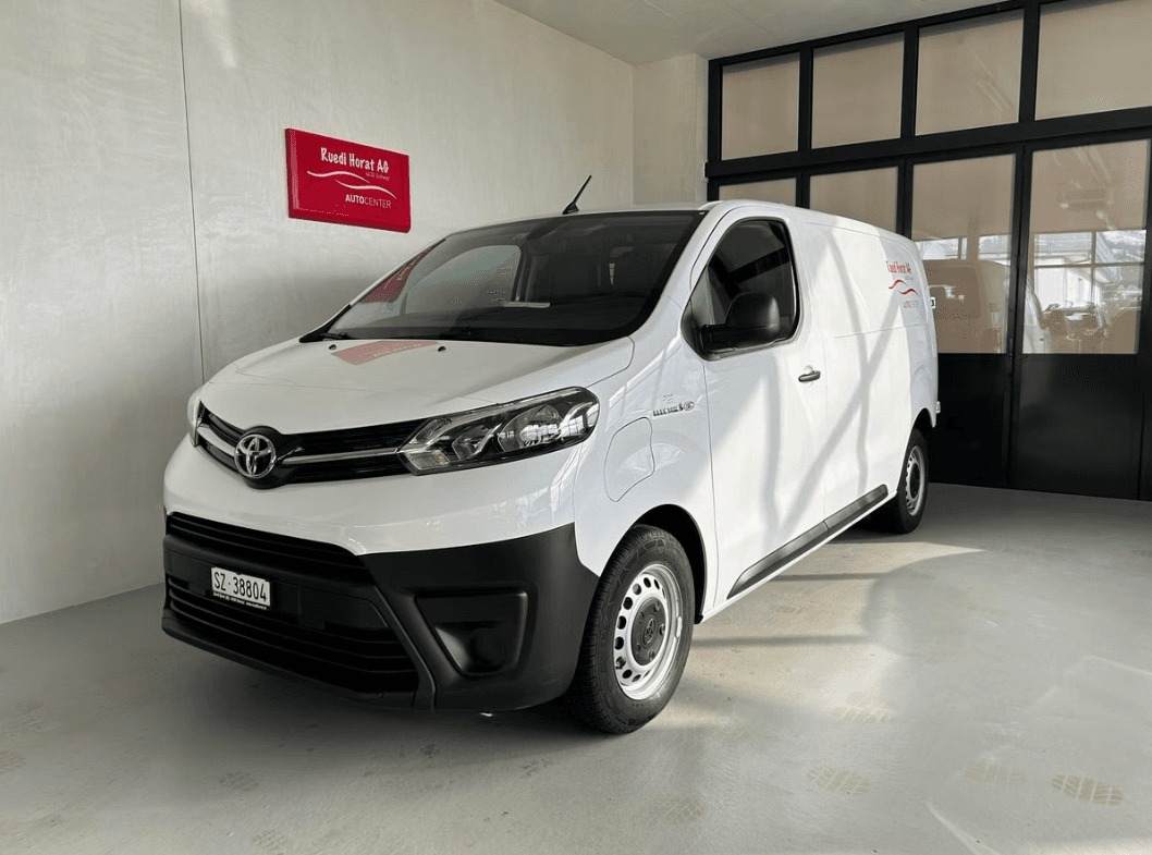 Toyota PROACE Van L1 50KWh 7kW OBC Active
